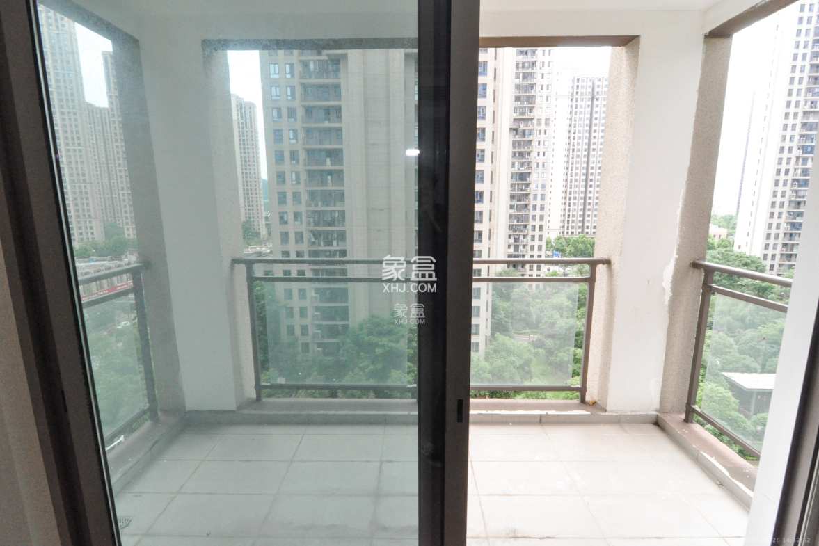 梅溪湖金茂湾 4室2厅2卫 315.0万 梅溪湖金茂湾 4室2厅2卫 315.0万其他