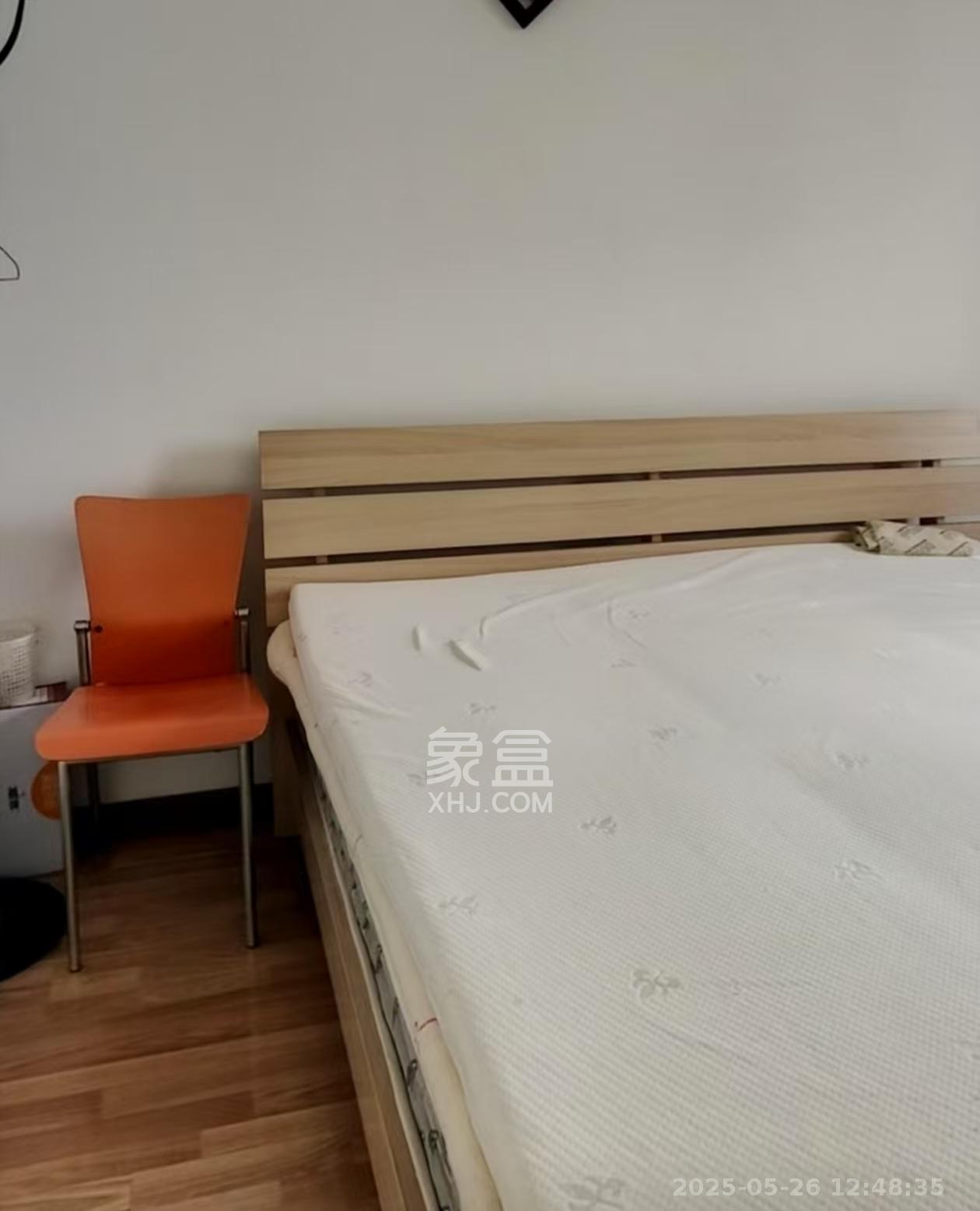 上海城小区  2室2厅1卫   2500.00元/月室内图