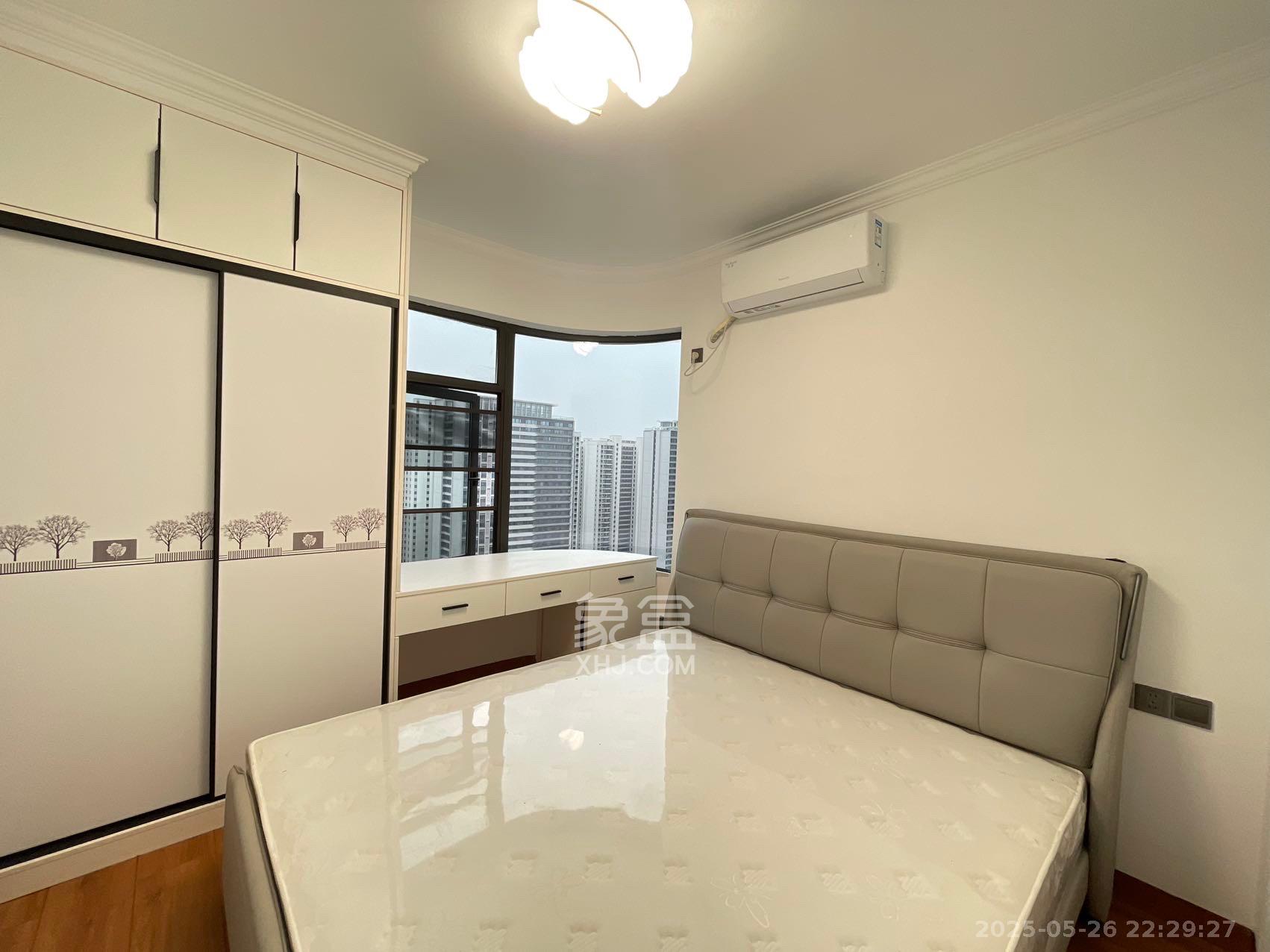 嘉雨东苑 2室1厅1卫 3200.0元/月 嘉雨东苑 2室1厅1卫 3200.0元/月室内图