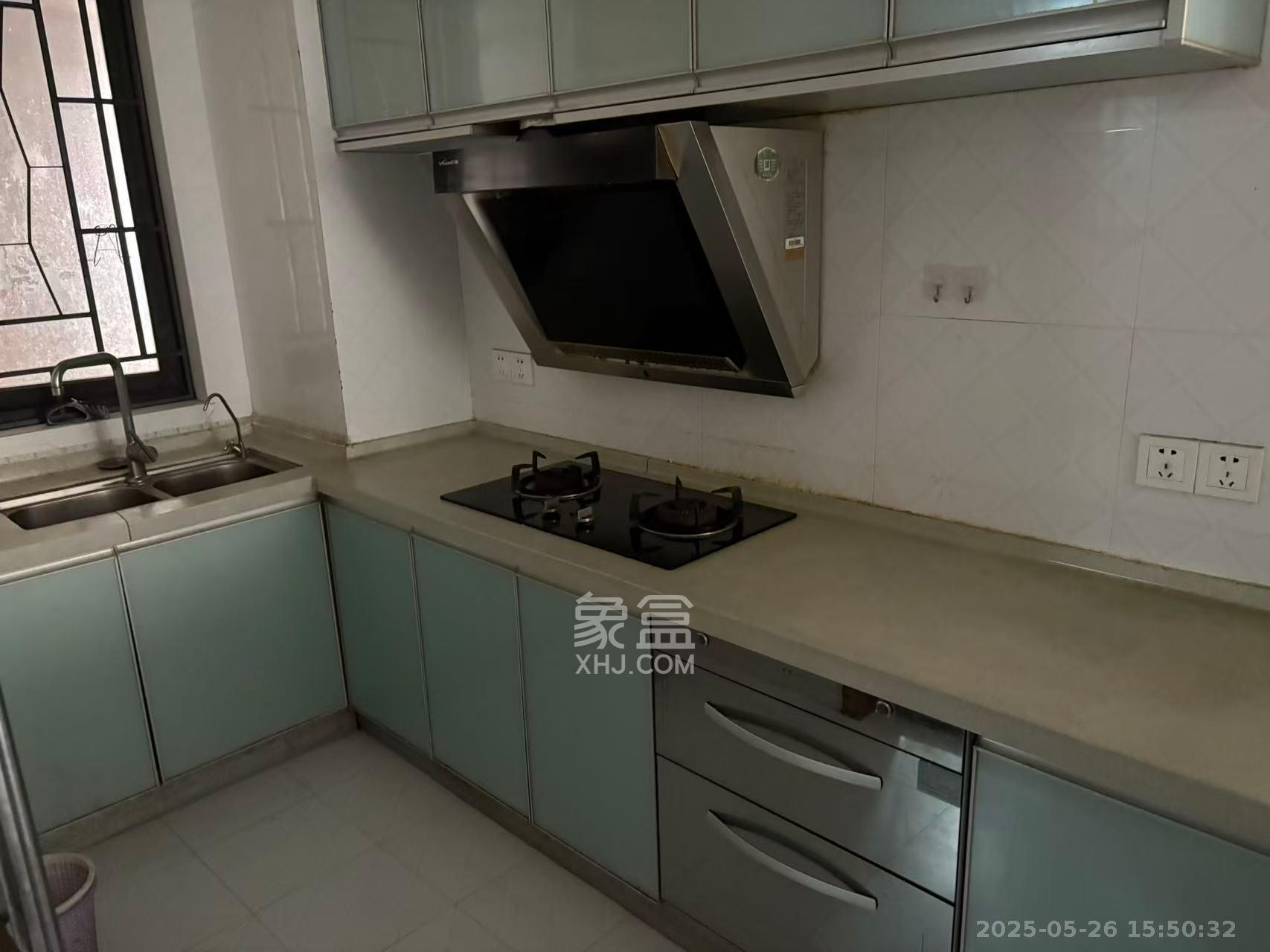 三一街区  1室2厅1卫    1650.0元/月 三一街区  1室2厅1卫    1650.0元/月室内图