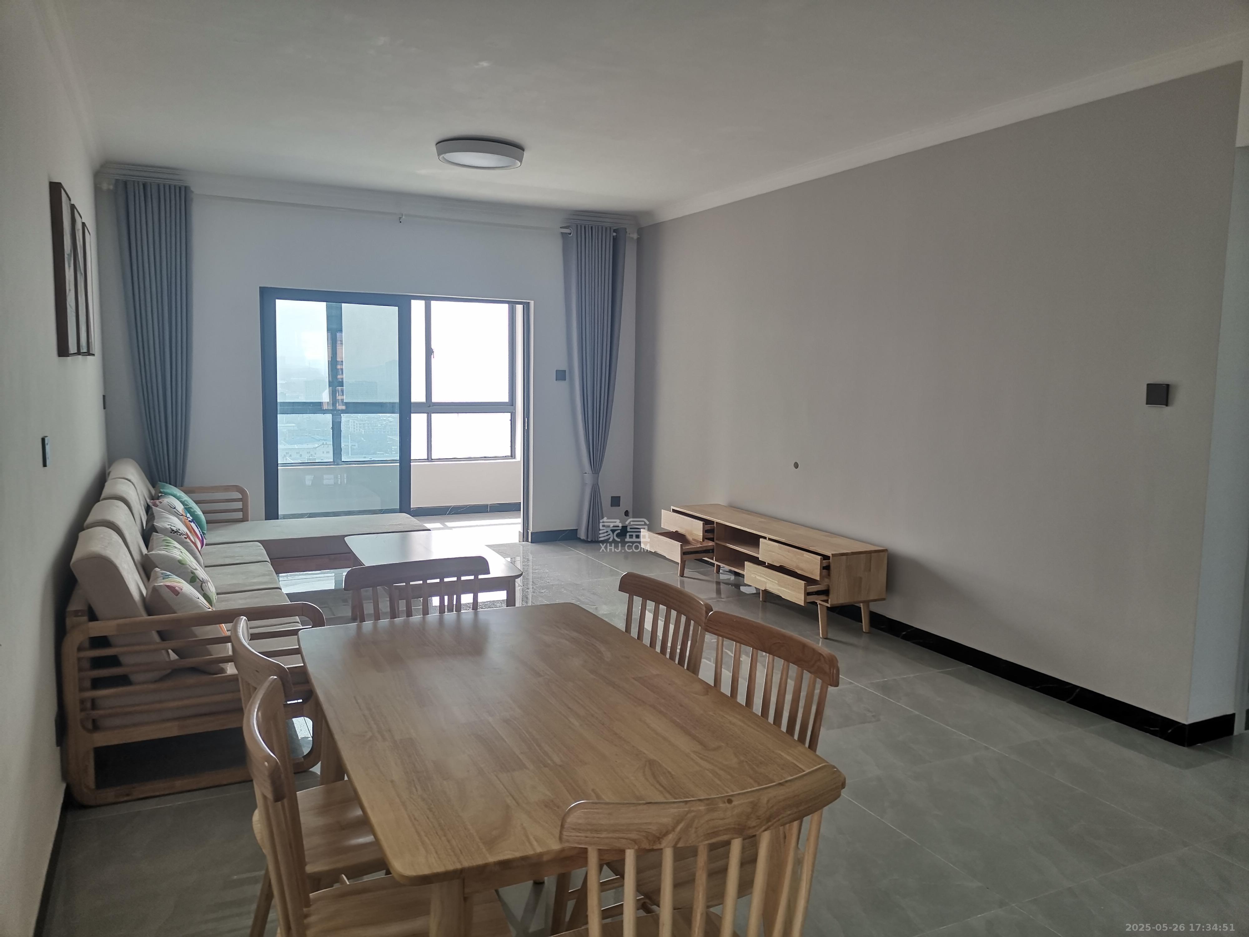 正荣财富中心  3室2厅2卫   2200.00元/月室内图