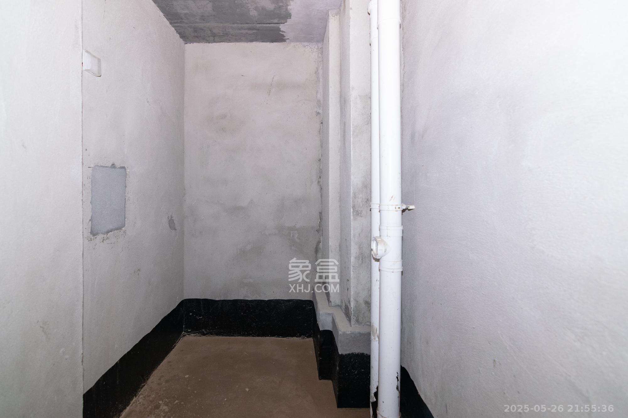 澳海谷山府 4室2厅2卫 85.0万 澳海谷山府 4室2厅2卫 85.0万卫生间