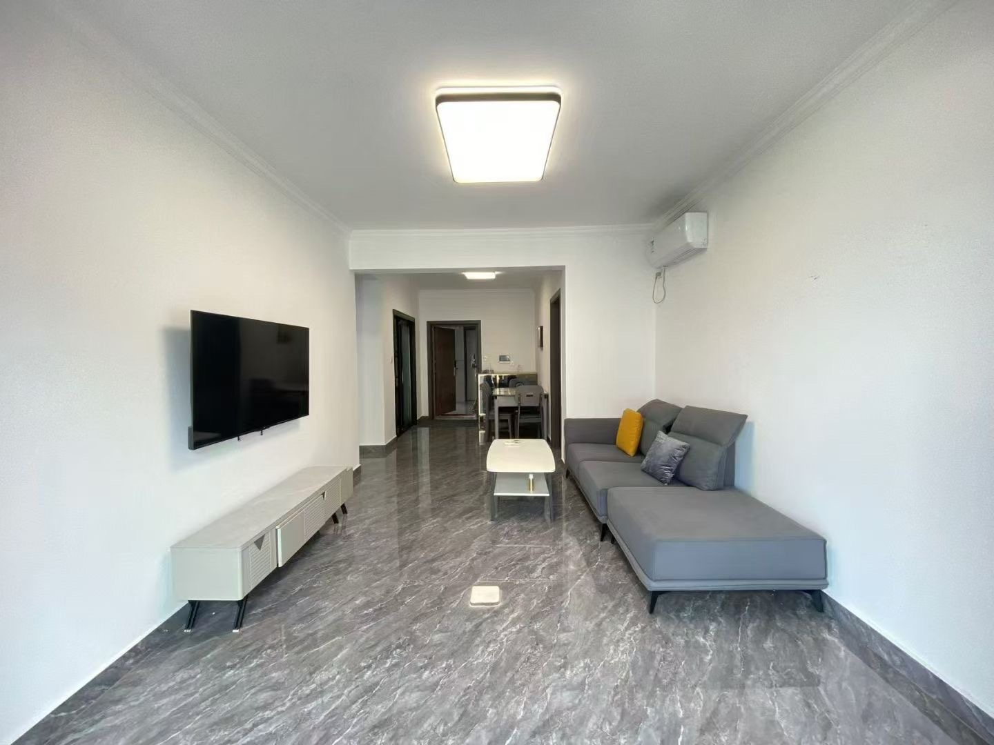 山水印象澜庭 2室1厅1卫 2300.0元/月 山水印象澜庭 2室1厅1卫 2300.0元/月室内图