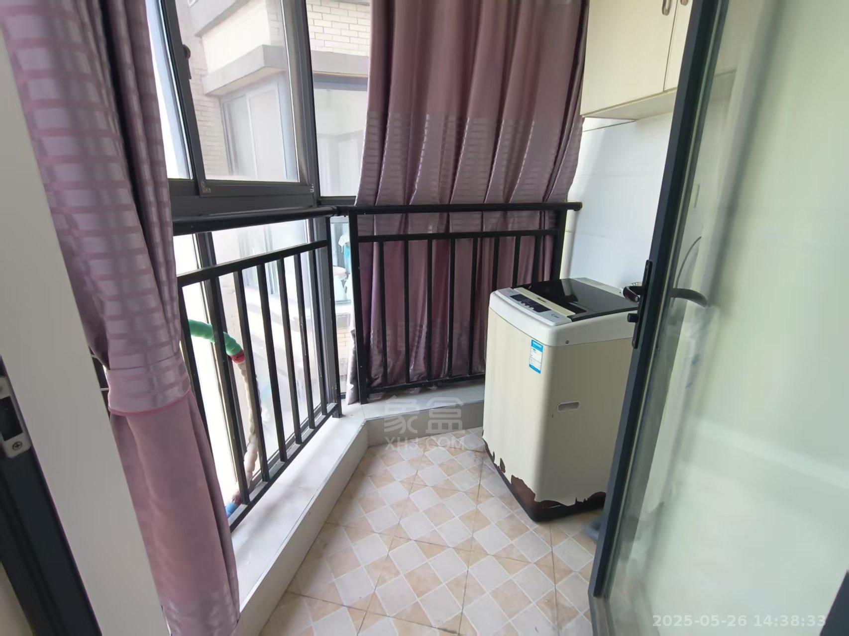 中建御山和苑  4室2厅2卫   2400.00元/月室内图