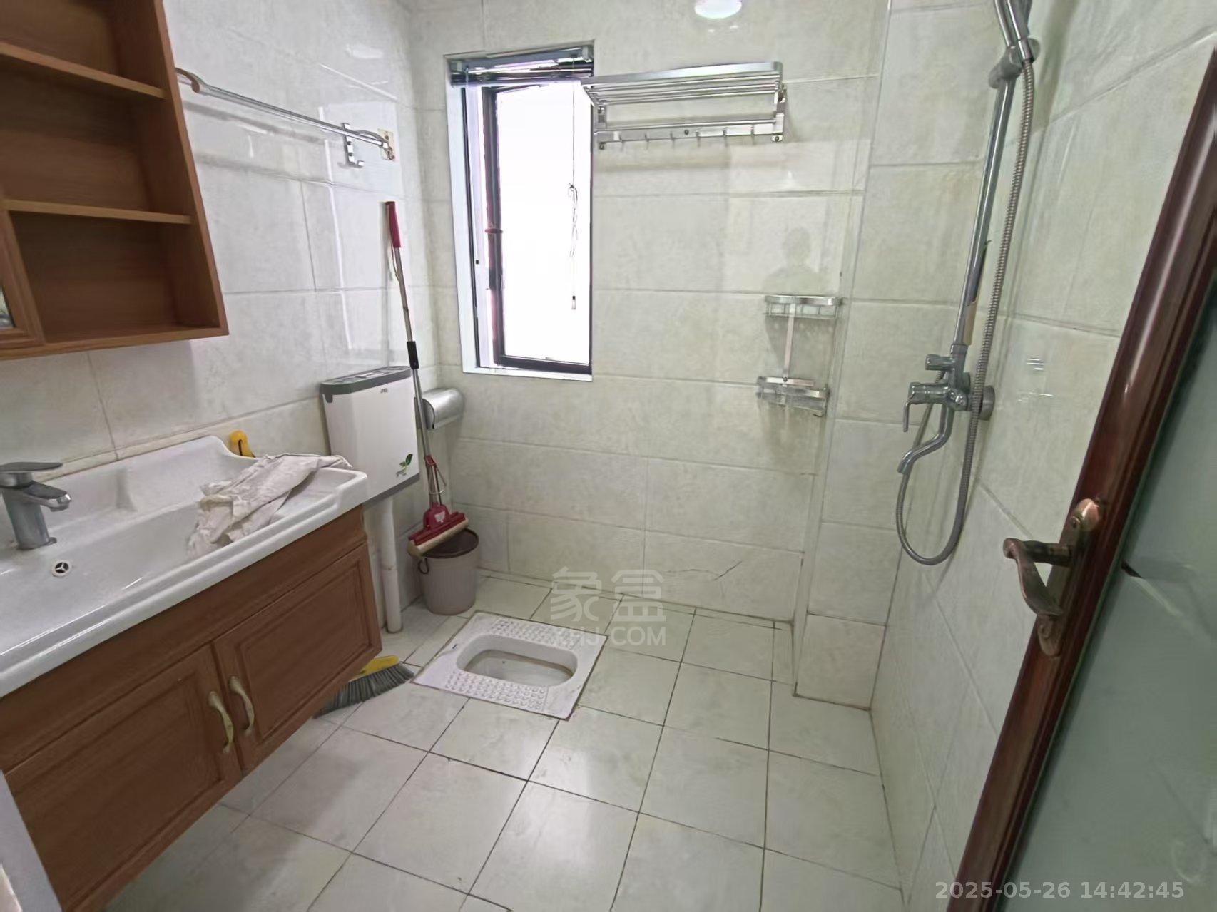 湘银星城 2室2厅1卫 1500.0元/月 湘银星城 2室2厅1卫 1500.0元/月室内图