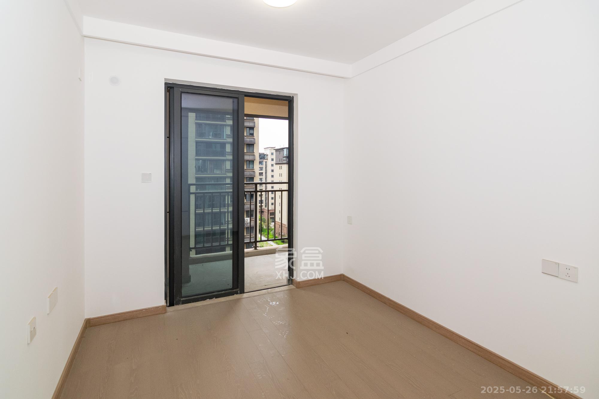 澳海望洲府  3室2厅2卫    76.0万 澳海望洲府  3室2厅2卫    76.0万卧室