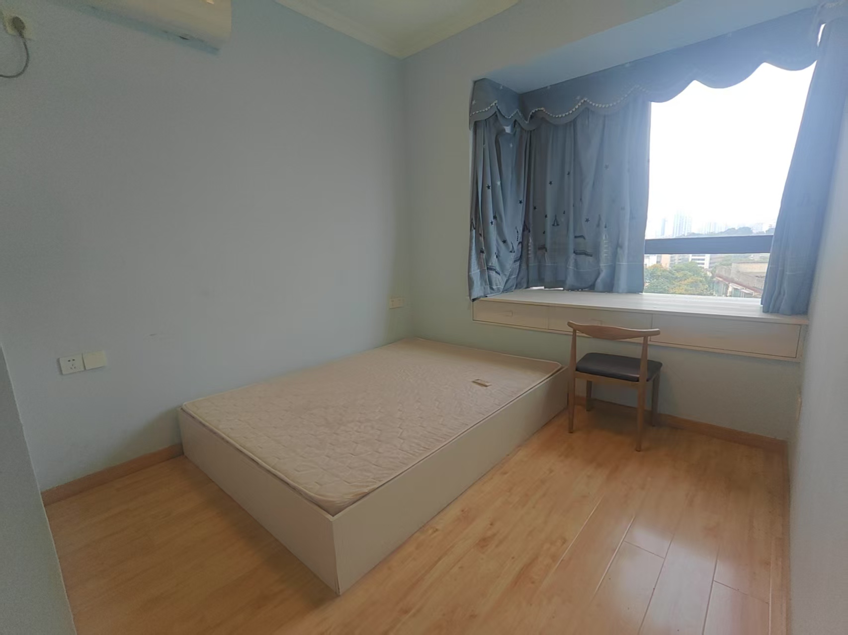 新都汇 3室2厅1卫 1500.0元/月 新都汇 3室2厅1卫 1500.0元/月室内图