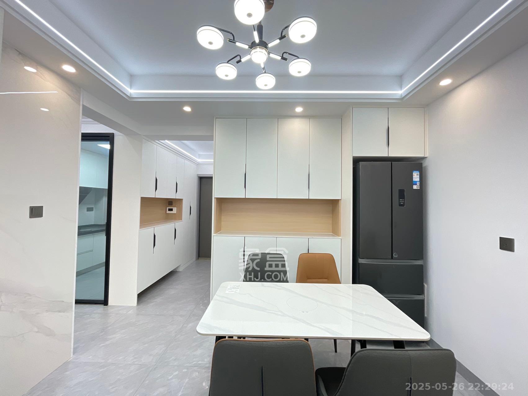 嘉雨东苑 2室1厅1卫 3200.0元/月 嘉雨东苑 2室1厅1卫 3200.0元/月室内图