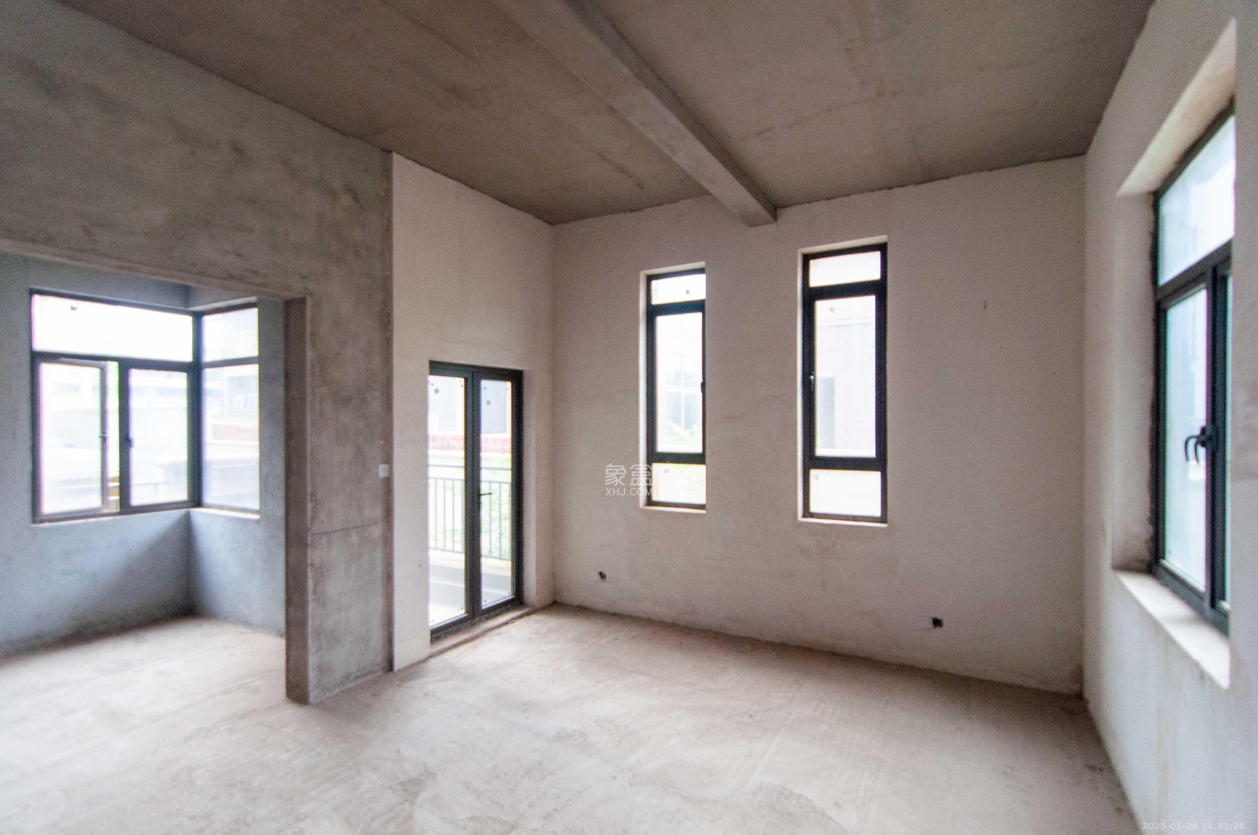 振业城二期 5室2厅3卫 1066.0万 振业城二期 5室2厅3卫 1066.0万其他