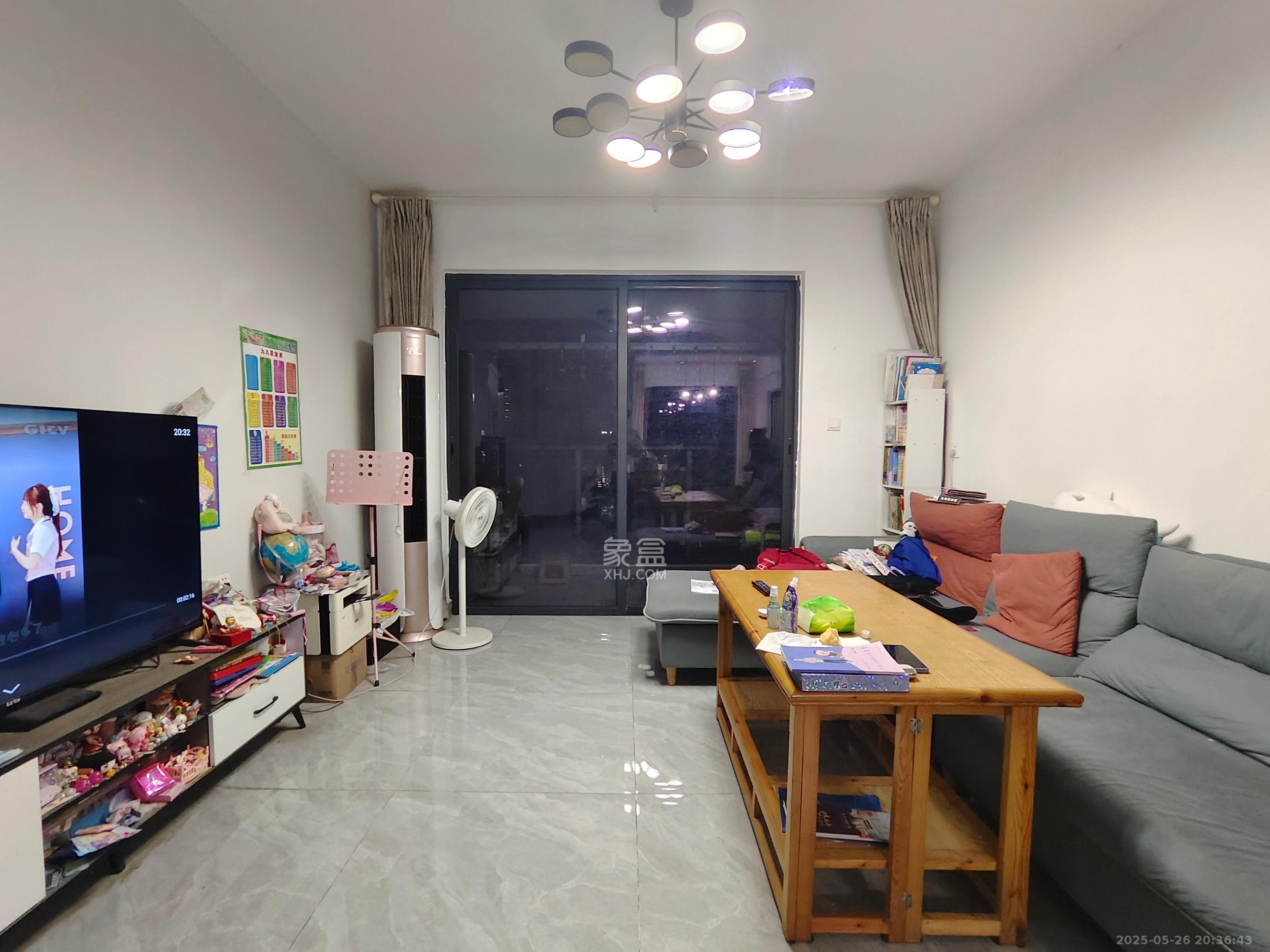 新城新世界四期柏樾  4室2厅2卫   3600.00元/月