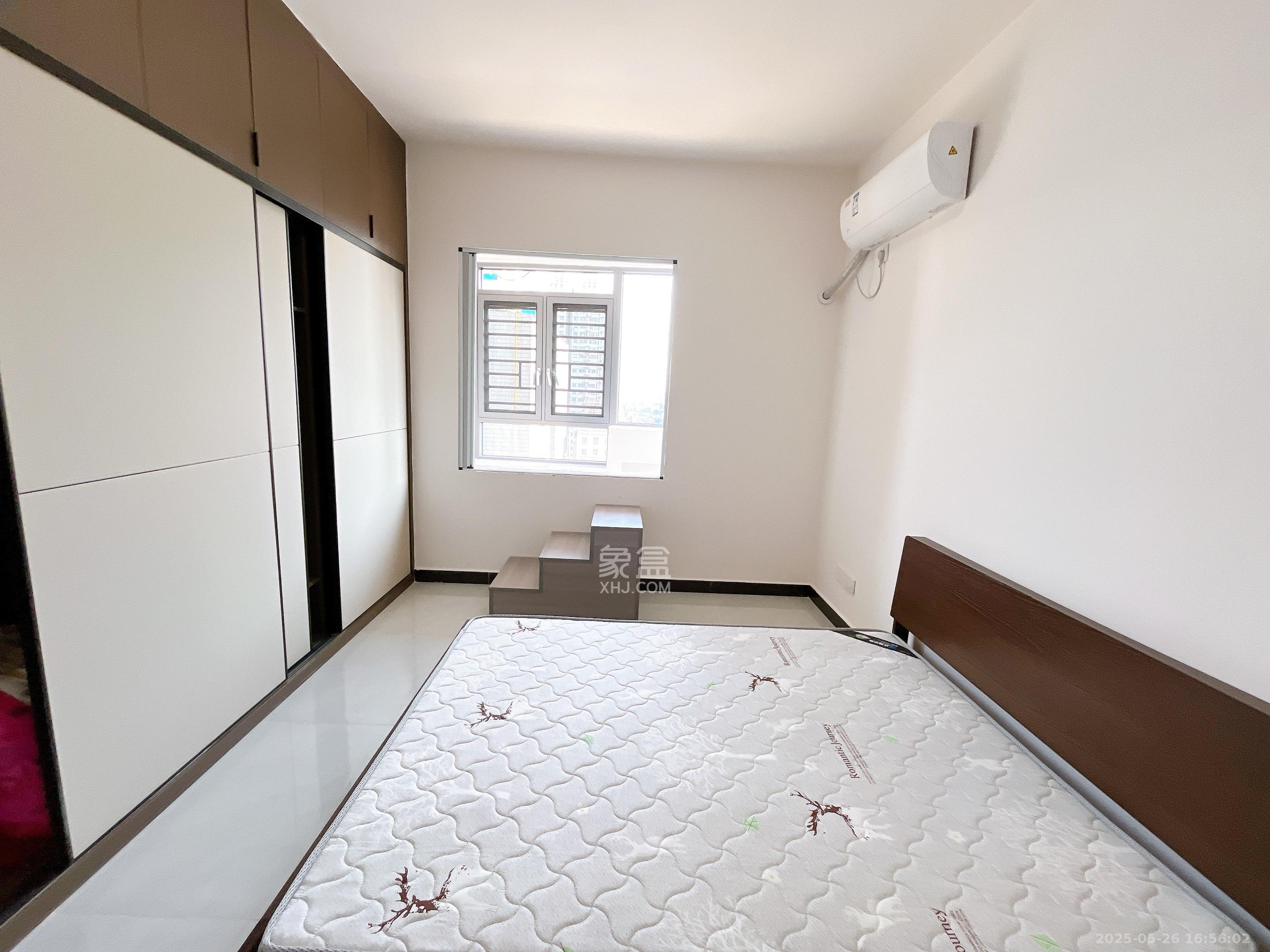 唐朝大厦  4室2厅1卫   1200.00元/月室内图