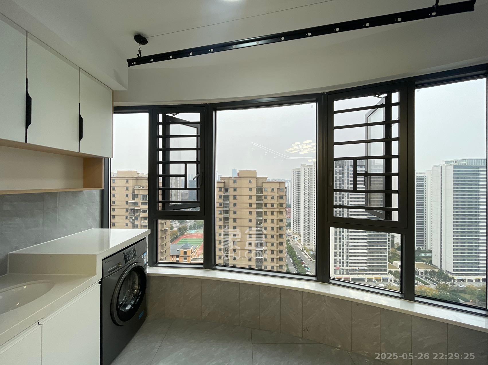 嘉雨东苑 2室1厅1卫 3200.0元/月 嘉雨东苑 2室1厅1卫 3200.0元/月室内图