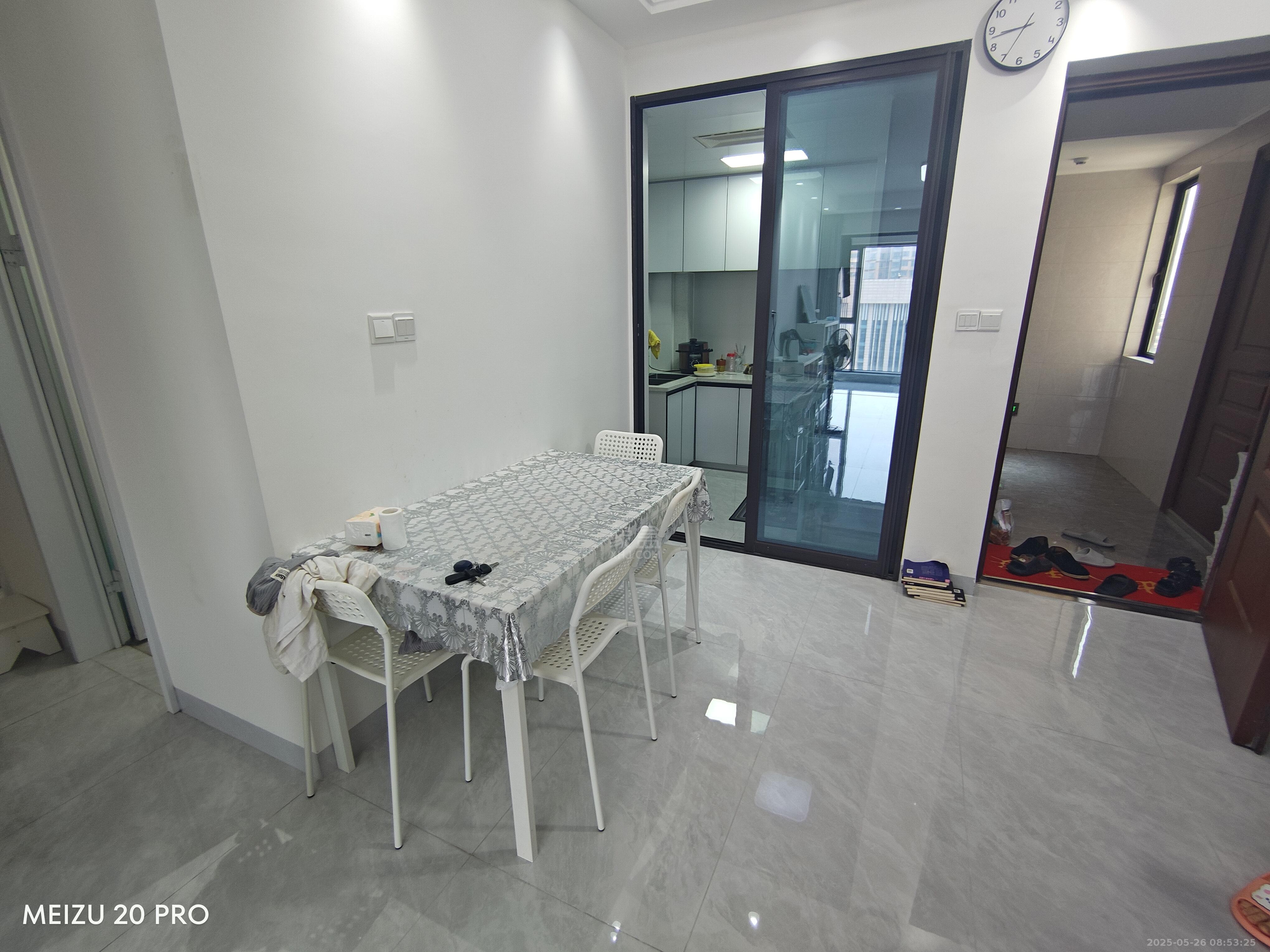 中海学府里 3室2厅2卫 1900.0元/月 中海学府里 3室2厅2卫 1900.0元/月室内图