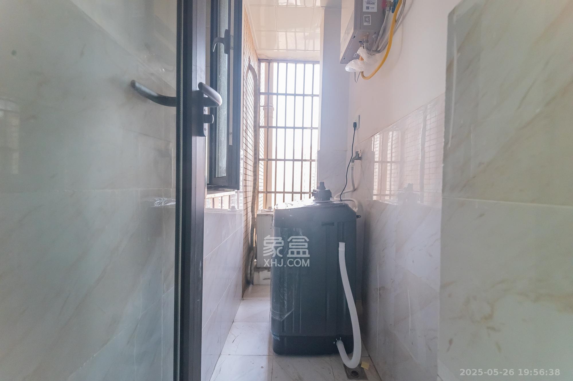 华润五彩城 1室1厅1卫 52.8万 华润五彩城 1室1厅1卫 52.8万厨房