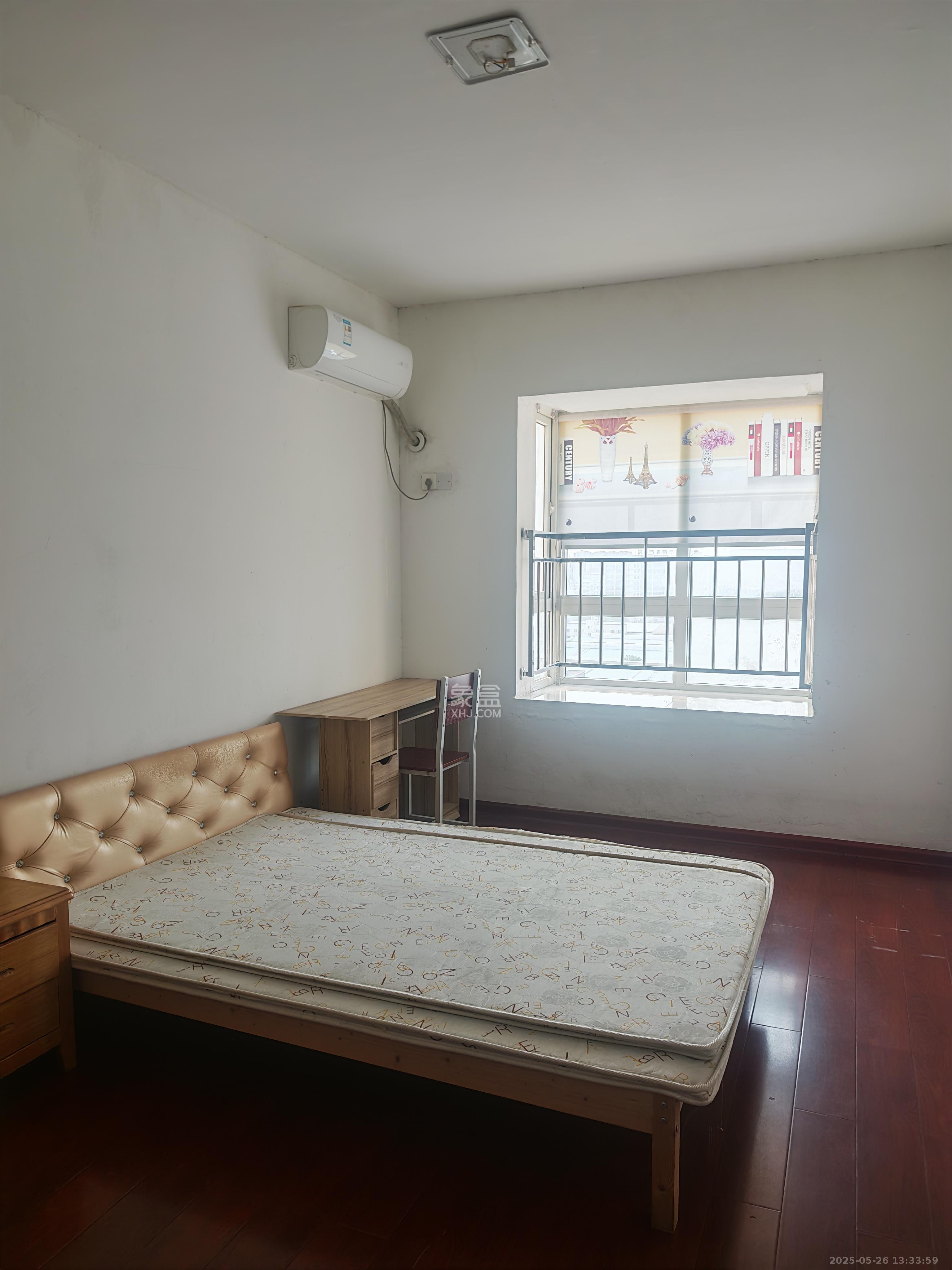 鑫天山城明珠  4室2厅1卫    1800.0元/月 鑫天山城明珠  4室2厅1卫    1800.0元/月室内图