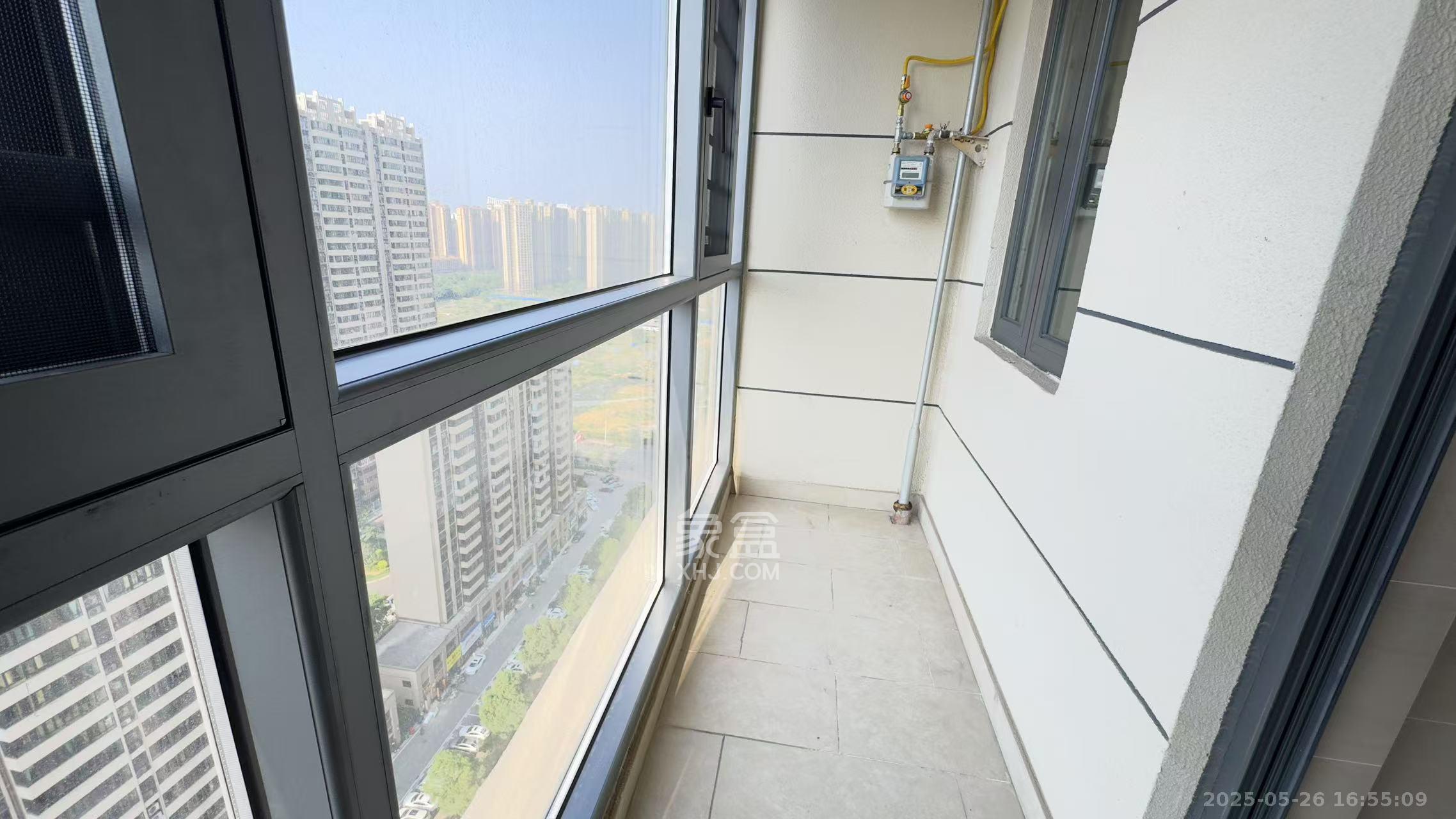 恒大书香门第  3室2厅2卫   1800.00元/月室内图