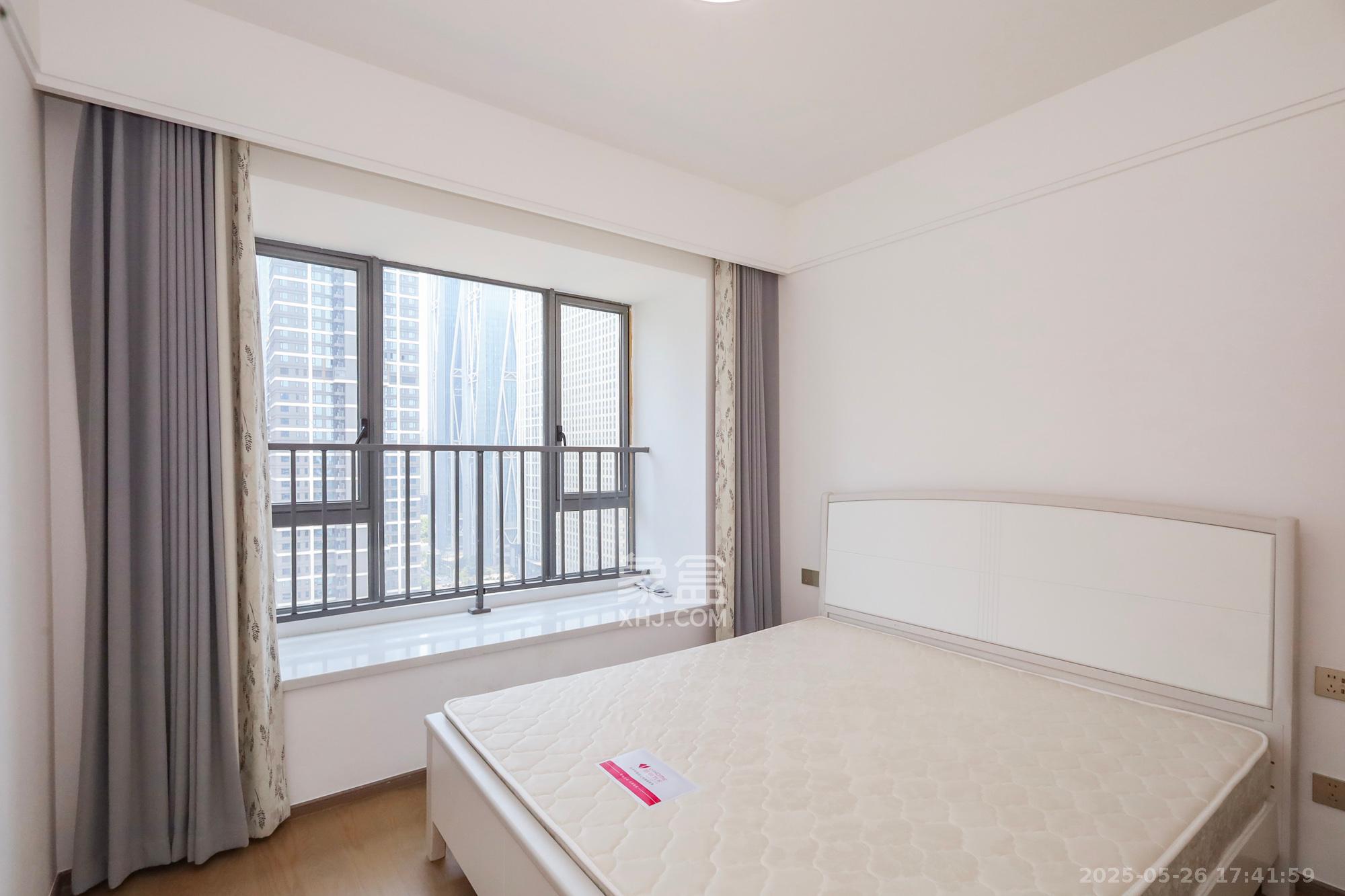 复地滨江金融中心 3室2厅2卫 199.8万 复地滨江金融中心 3室2厅2卫 199.8万卧室