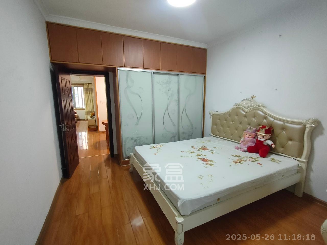 安泰新村  3室2厅2卫   1900.00元/月室内图