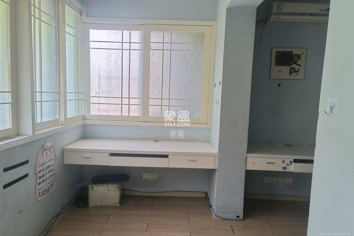 鑫邮小区 3室2厅2卫 2000.0元/月 鑫邮小区 3室2厅2卫 2000.0元/月室内图