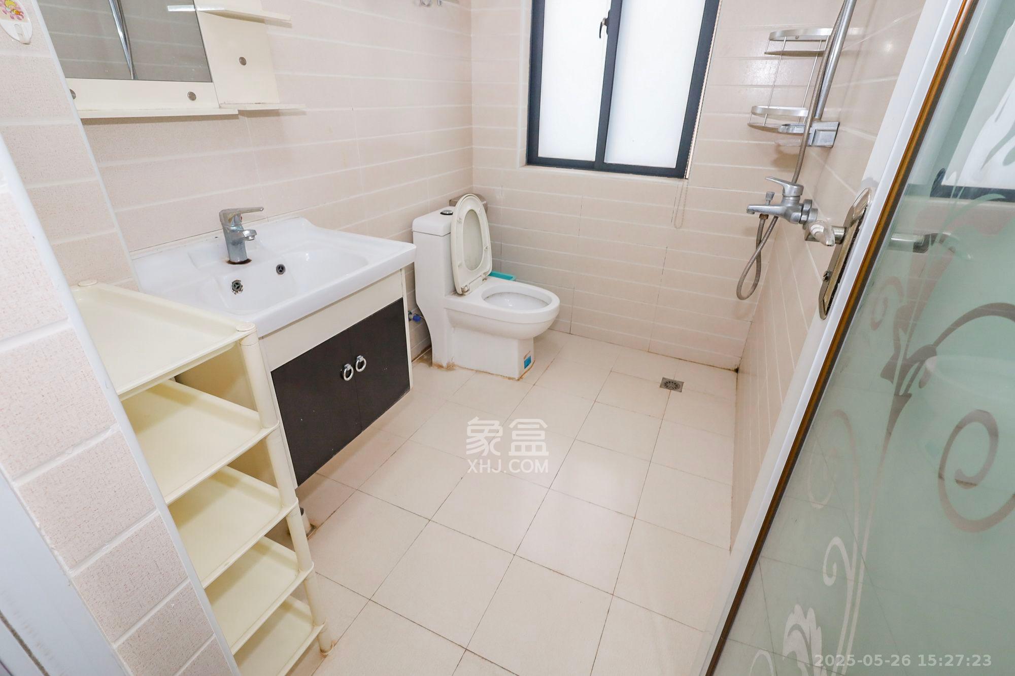 钰龙天下一期 3室2厅2卫 3600.0元/月 钰龙天下一期 3室2厅2卫 3600.0元/月室内图