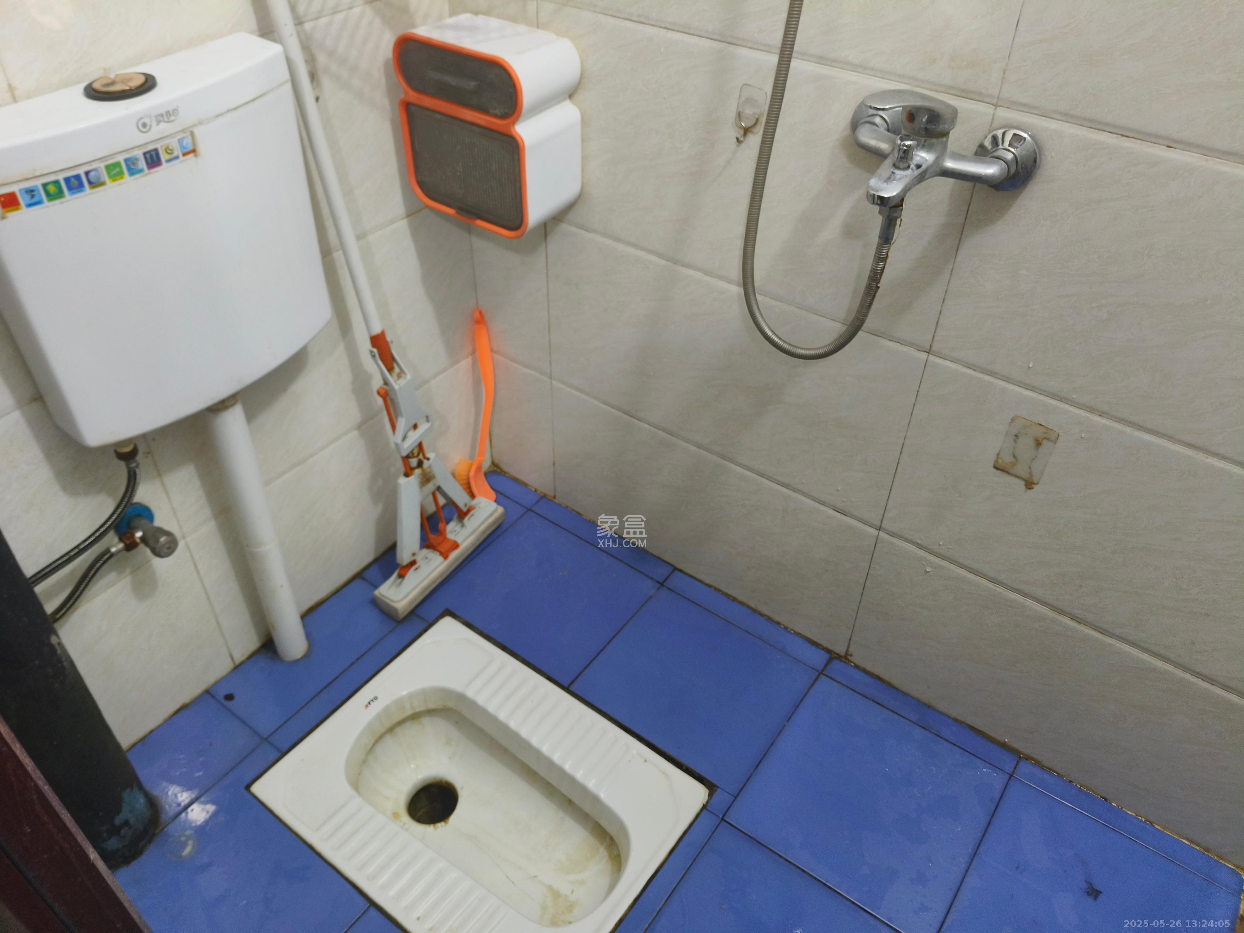 茅亭子  1室1厅1卫   1700.00元/月室内图