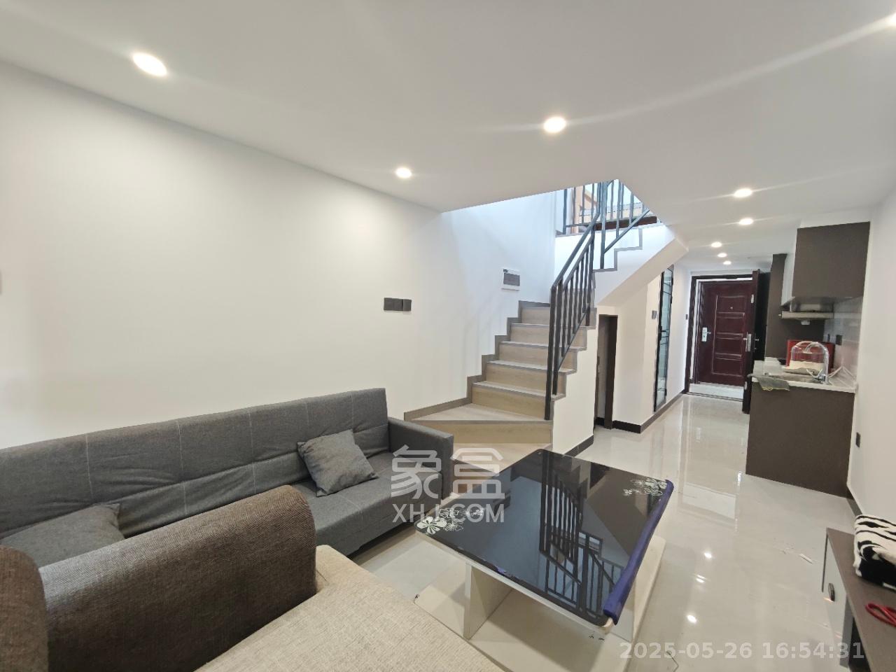 新长海D1站 1室1厅1卫 1400.0元/月 新长海D1站 1室1厅1卫 1400.0元/月室内图