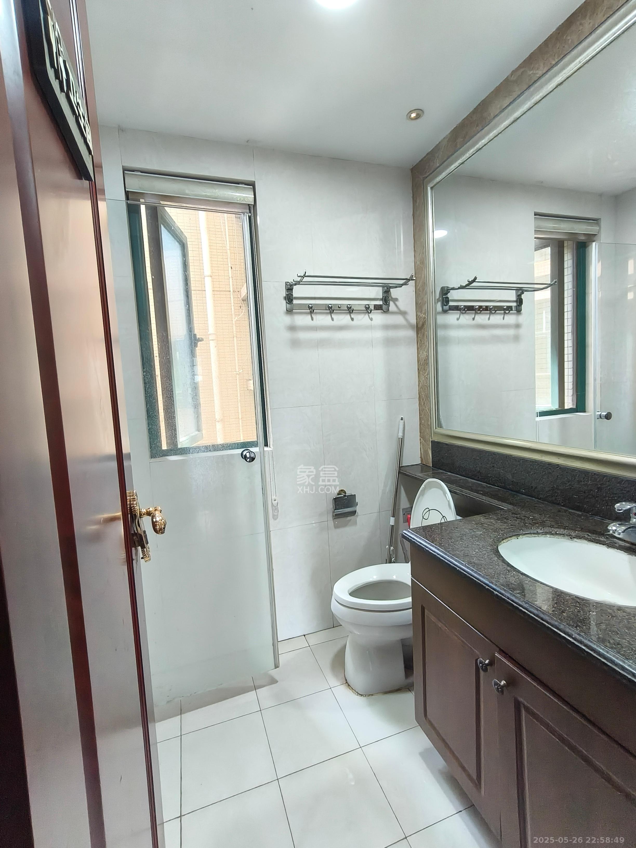 恒大城 3室2厅1卫 2300.0元/月 恒大城 3室2厅1卫 2300.0元/月室内图