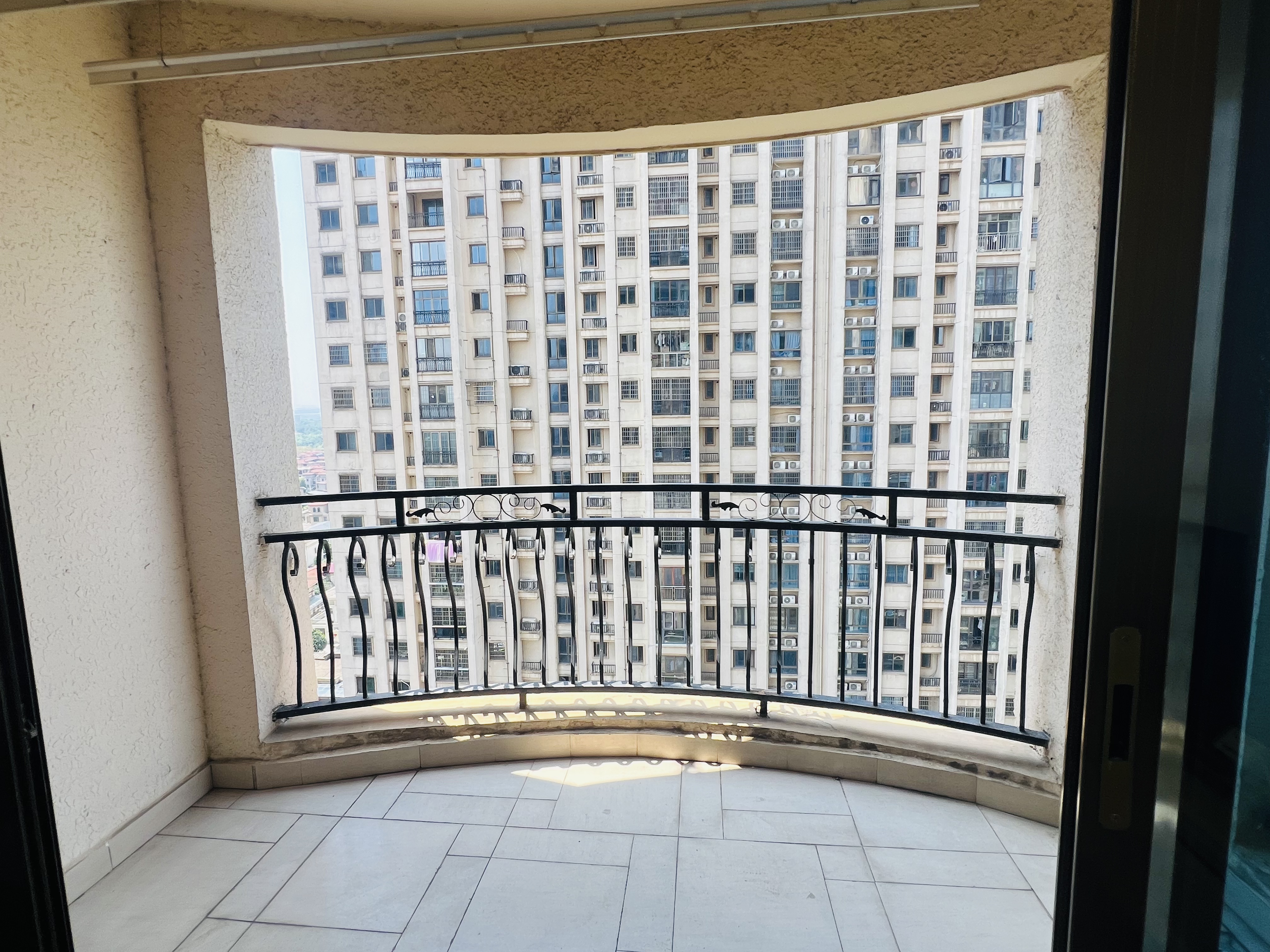 碧桂园 3室2厅1卫 1500.0元/月 碧桂园 3室2厅1卫 1500.0元/月室内图