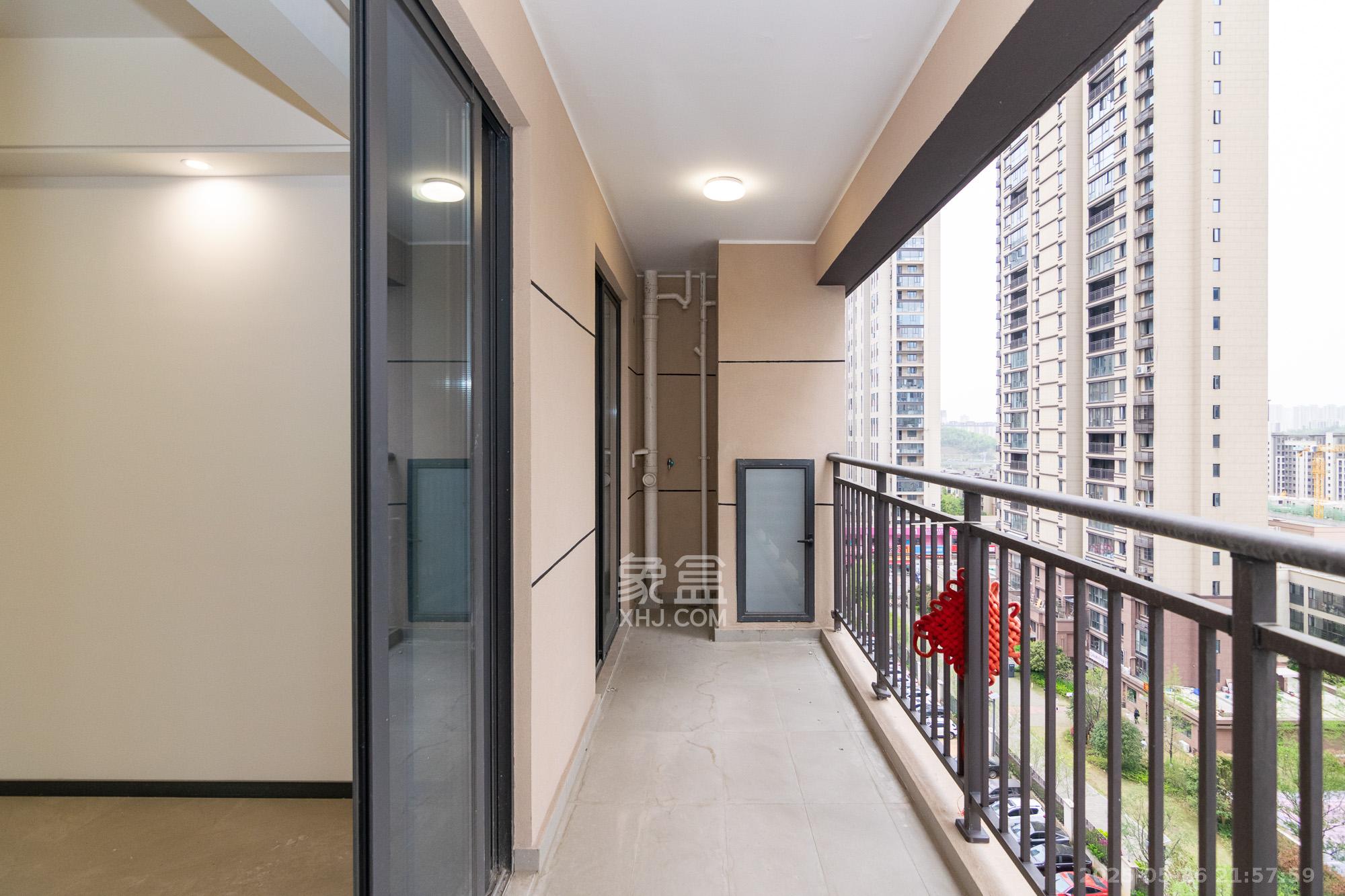 澳海望洲府  3室2厅2卫    76.0万 澳海望洲府  3室2厅2卫    76.0万阳台