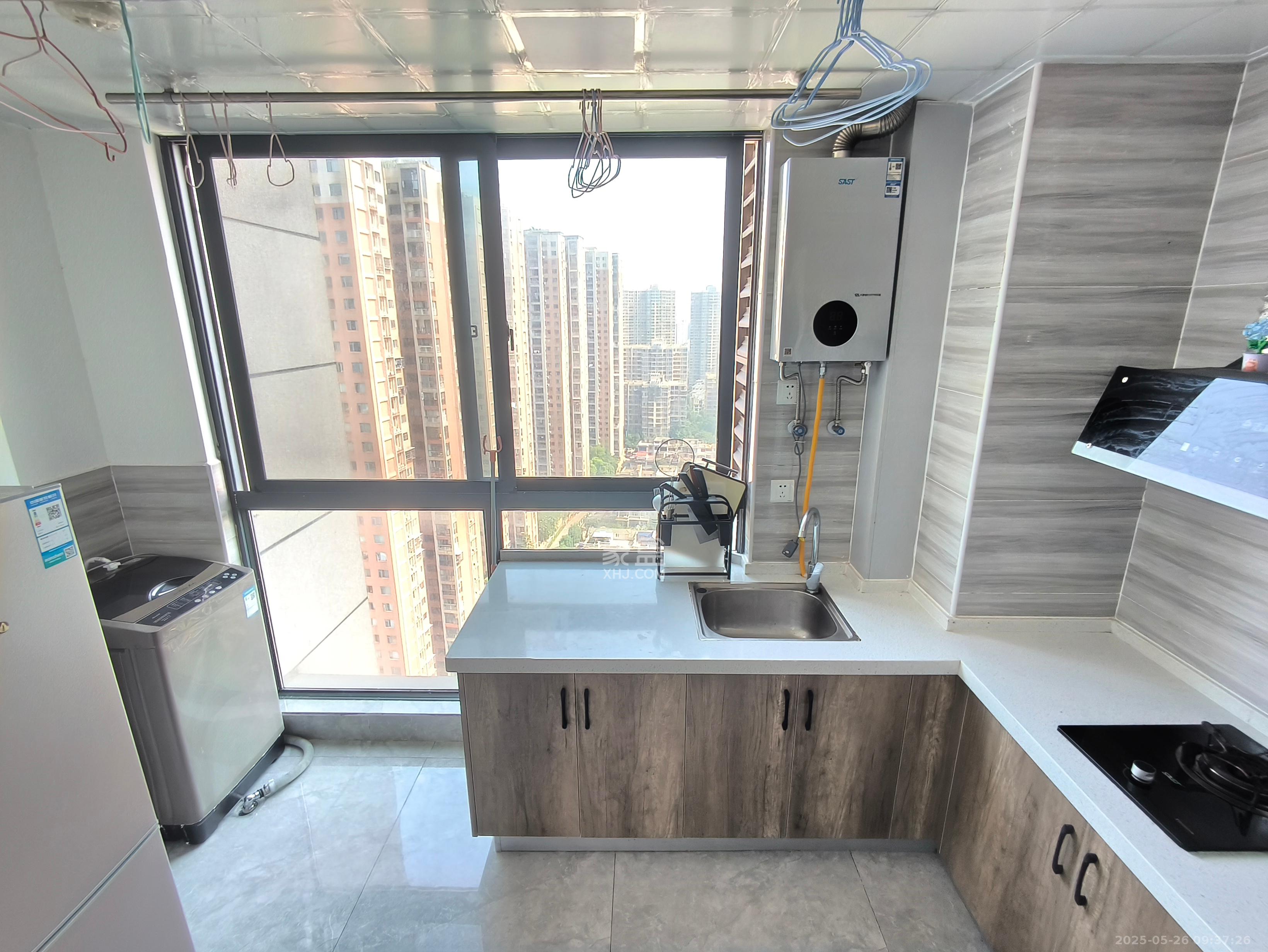 明发国际城  1室1厅1卫    1300.0元/月 明发国际城  1室1厅1卫    1300.0元/月室内图