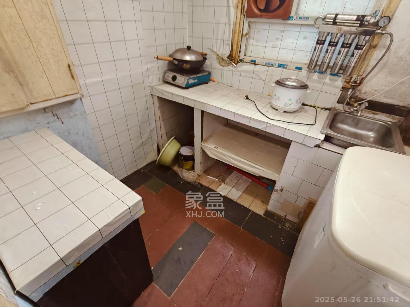 粮二库宿舍 1室0厅0卫 1000.0元/月 粮二库宿舍 1室0厅0卫 1000.0元/月室内图