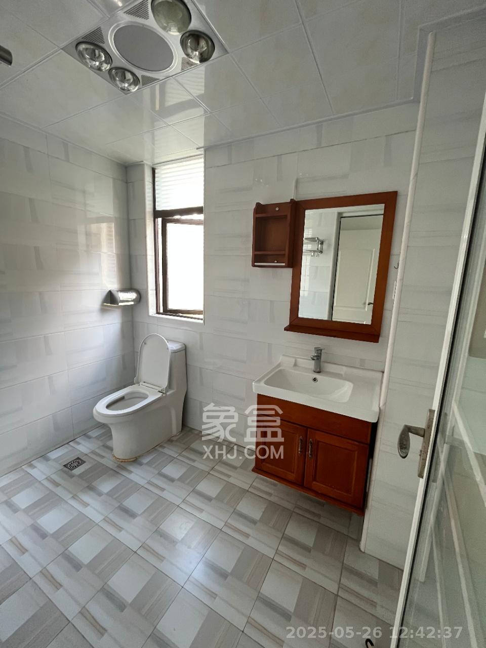 卓越浅水湾 4室2厅2卫 3260.0元/月 卓越浅水湾 4室2厅2卫 3260.0元/月室内图