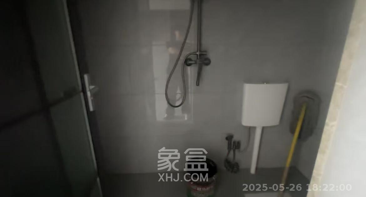 恒大誉府（融誉商业中心）  1室1厅1卫   1800.00元/月