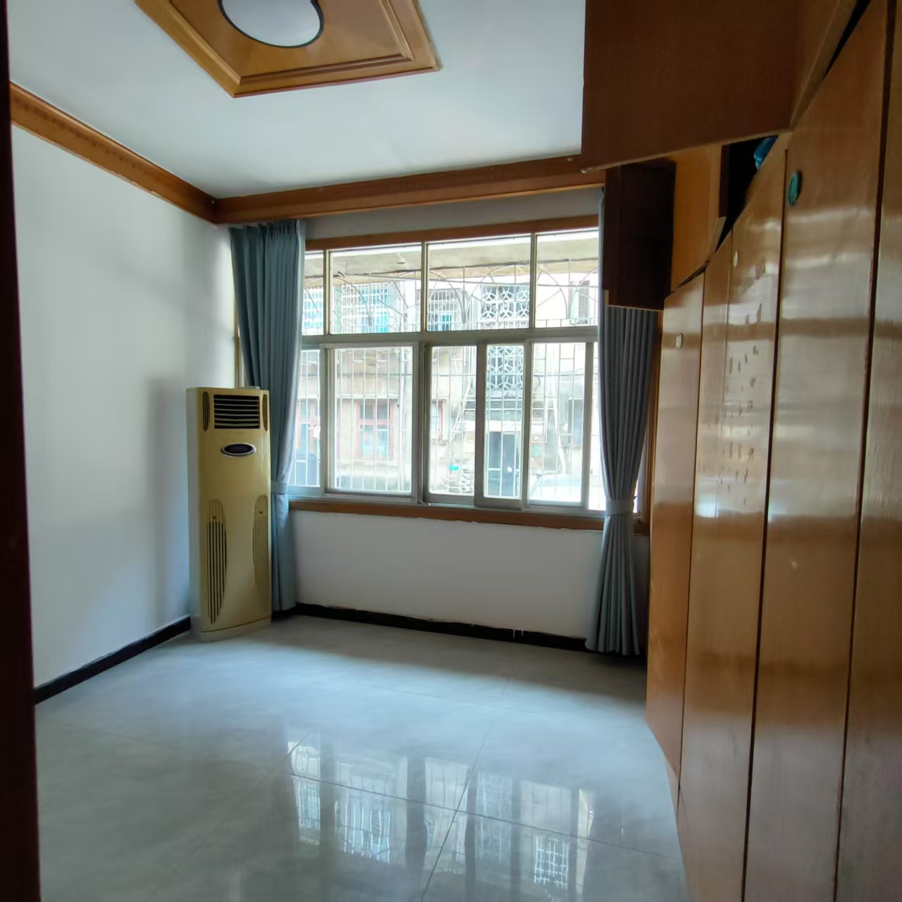 外贸局大院 3室2厅1卫 1000.0元/月 外贸局大院 3室2厅1卫 1000.0元/月室内图