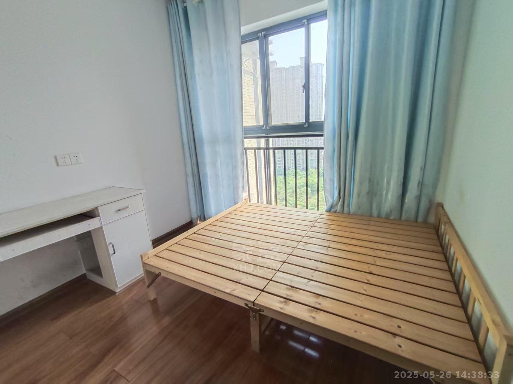 中建御山和苑  4室2厅2卫   2400.00元/月室内图