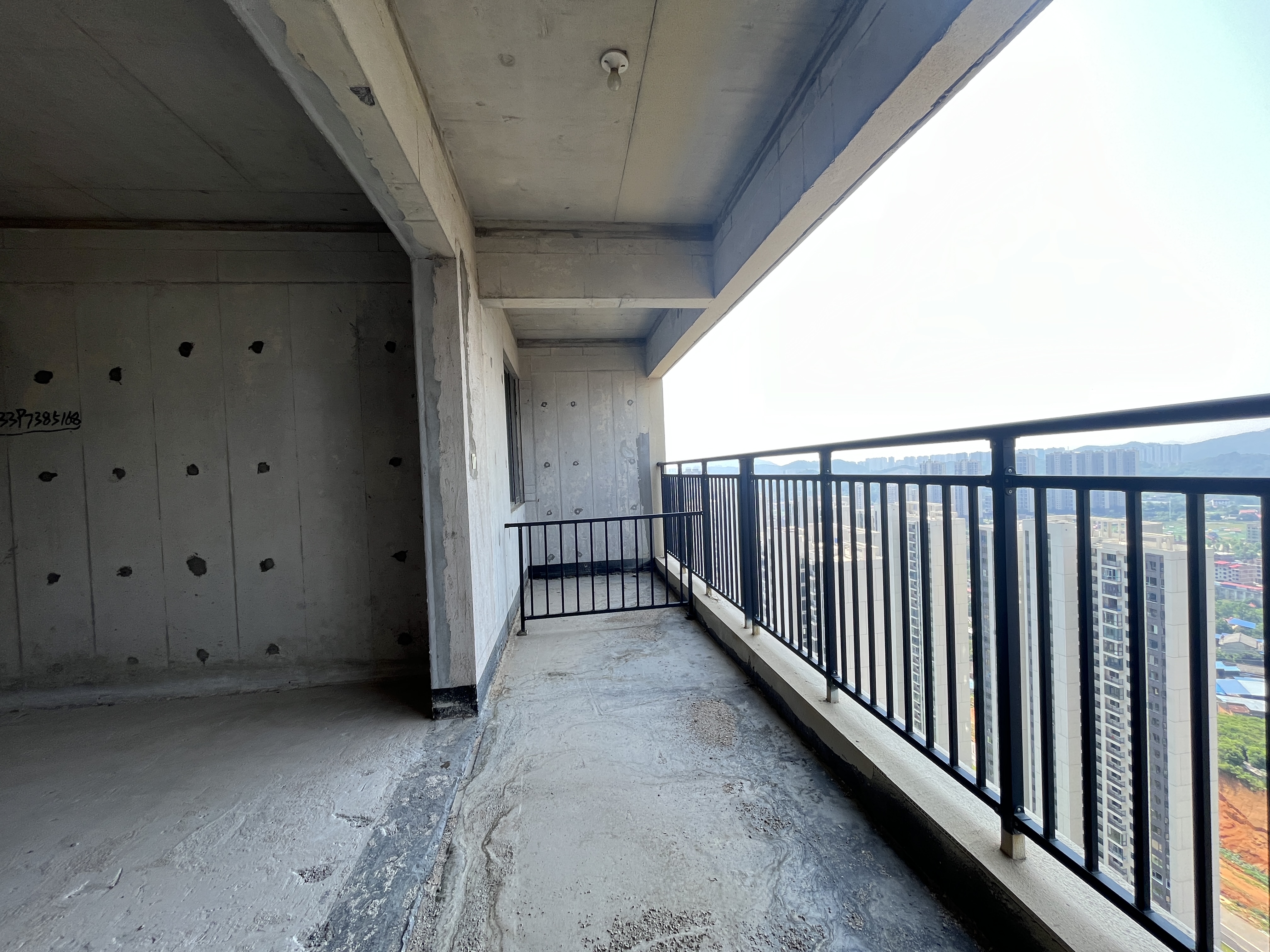 凯越湘中府 3室2厅2卫 50.0万 凯越湘中府 3室2厅2卫 50.0万室内图