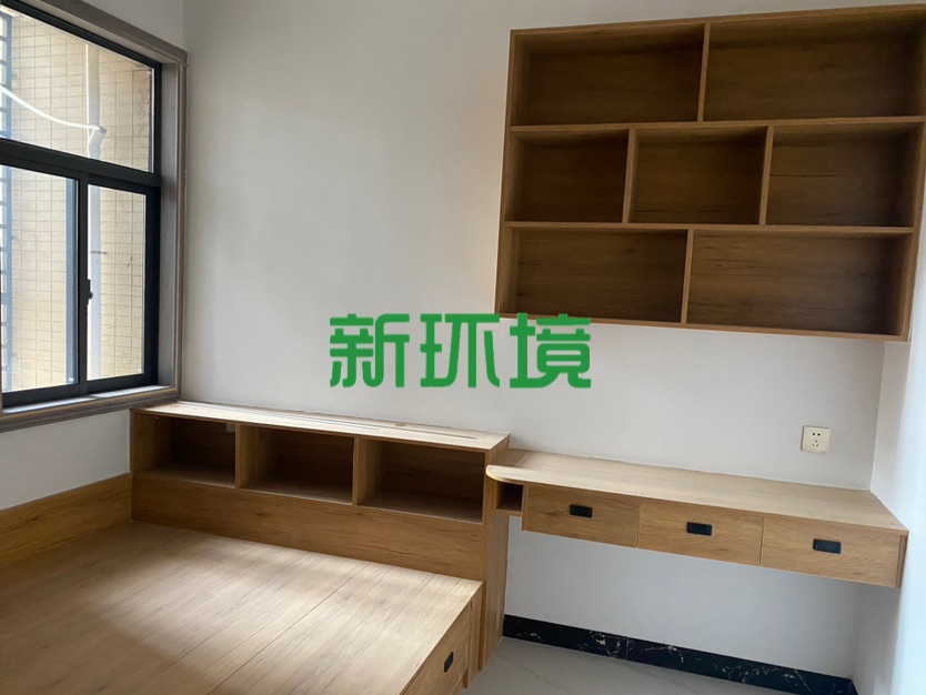 龙源华城  3室2厅2卫   75.00万客厅