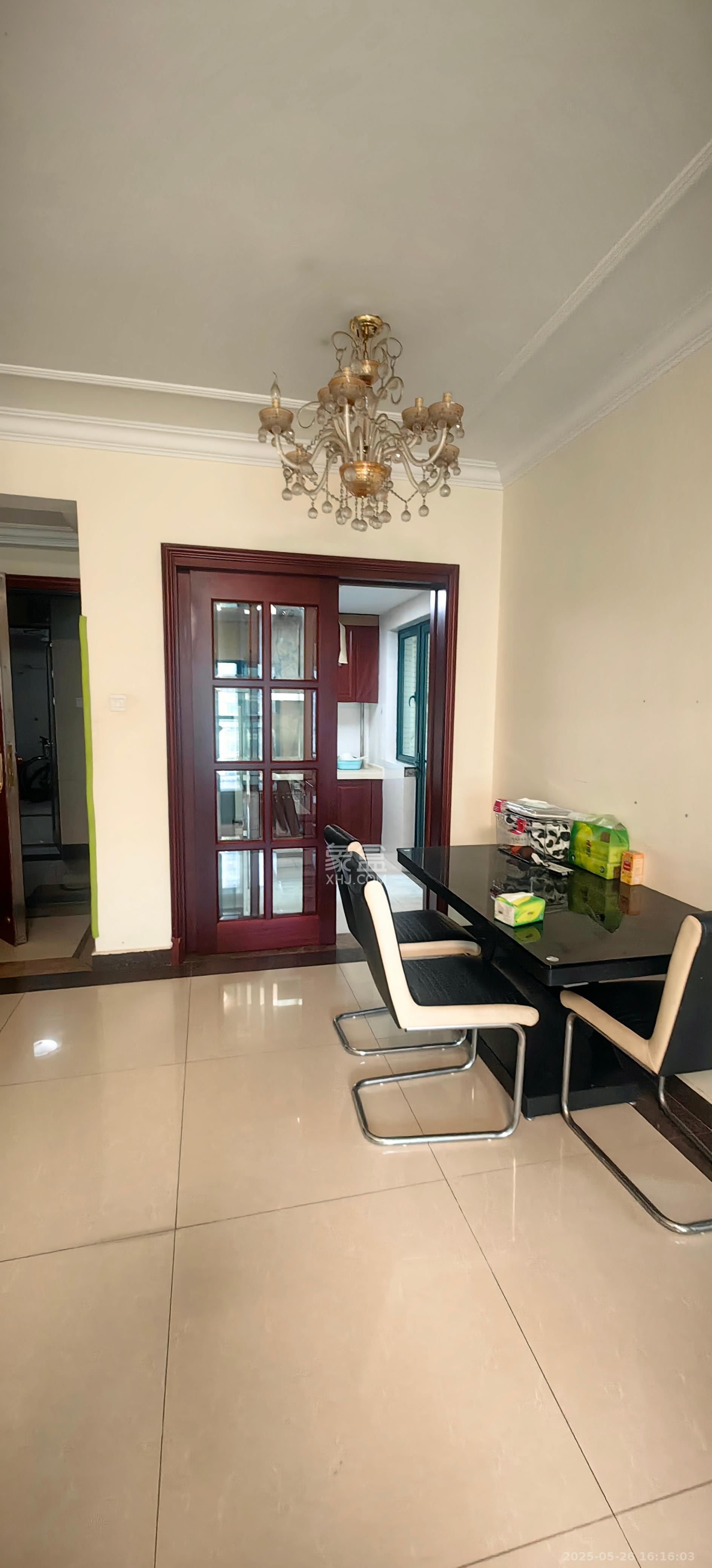 恒大华府 2室2厅1卫 2300.0元/月 恒大华府 2室2厅1卫 2300.0元/月室内图