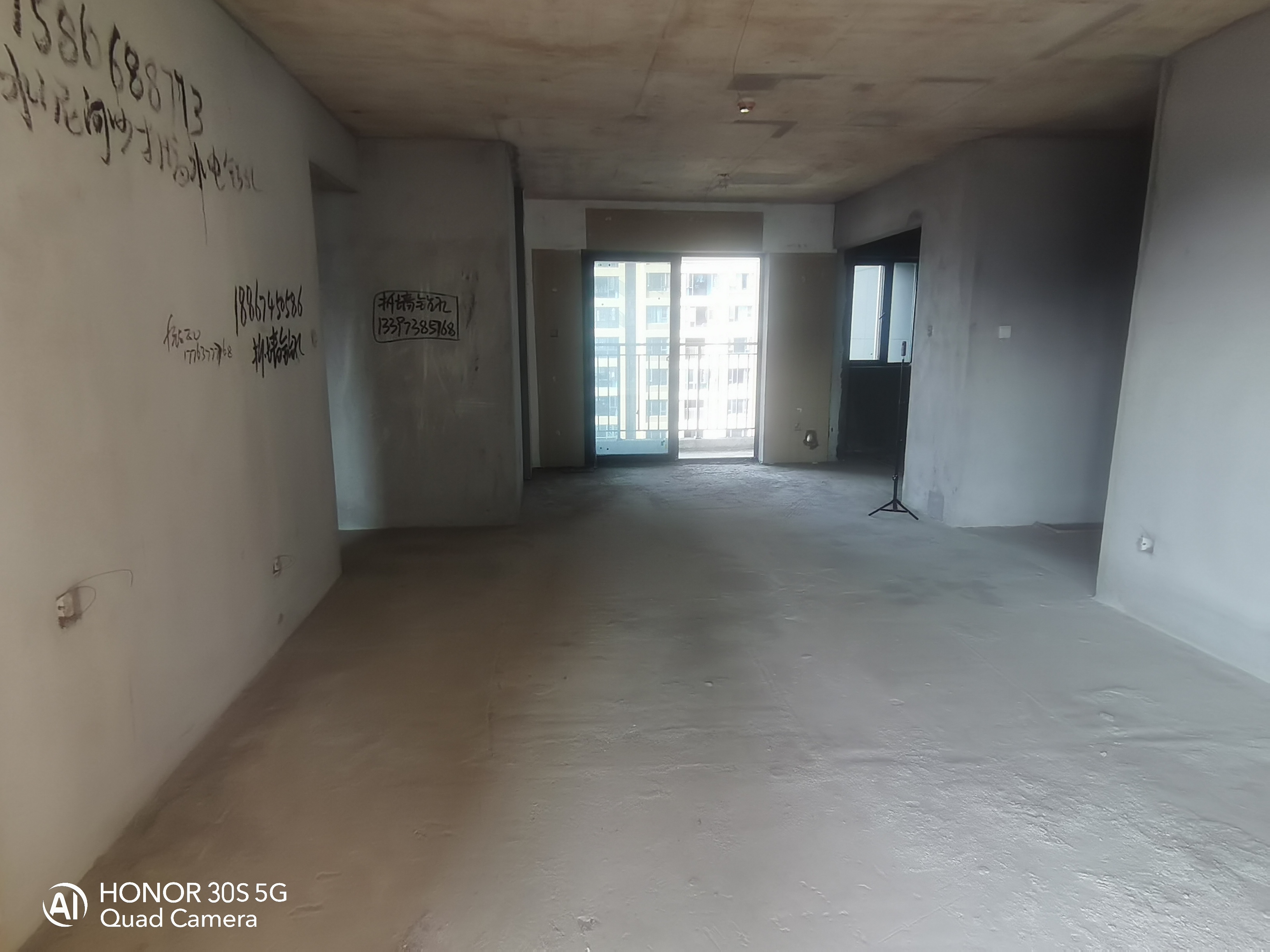 宁邦中心(二期公园里) 4室2厅2卫 95.0万 宁邦中心(二期公园里) 4室2厅2卫 95.0万室内图