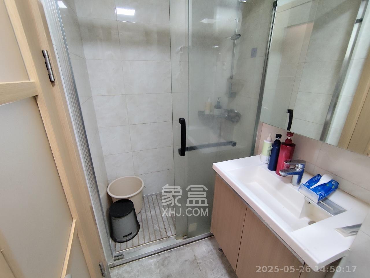 卓越浅水湾  1室0厅0卫   1600.00元/月室内图