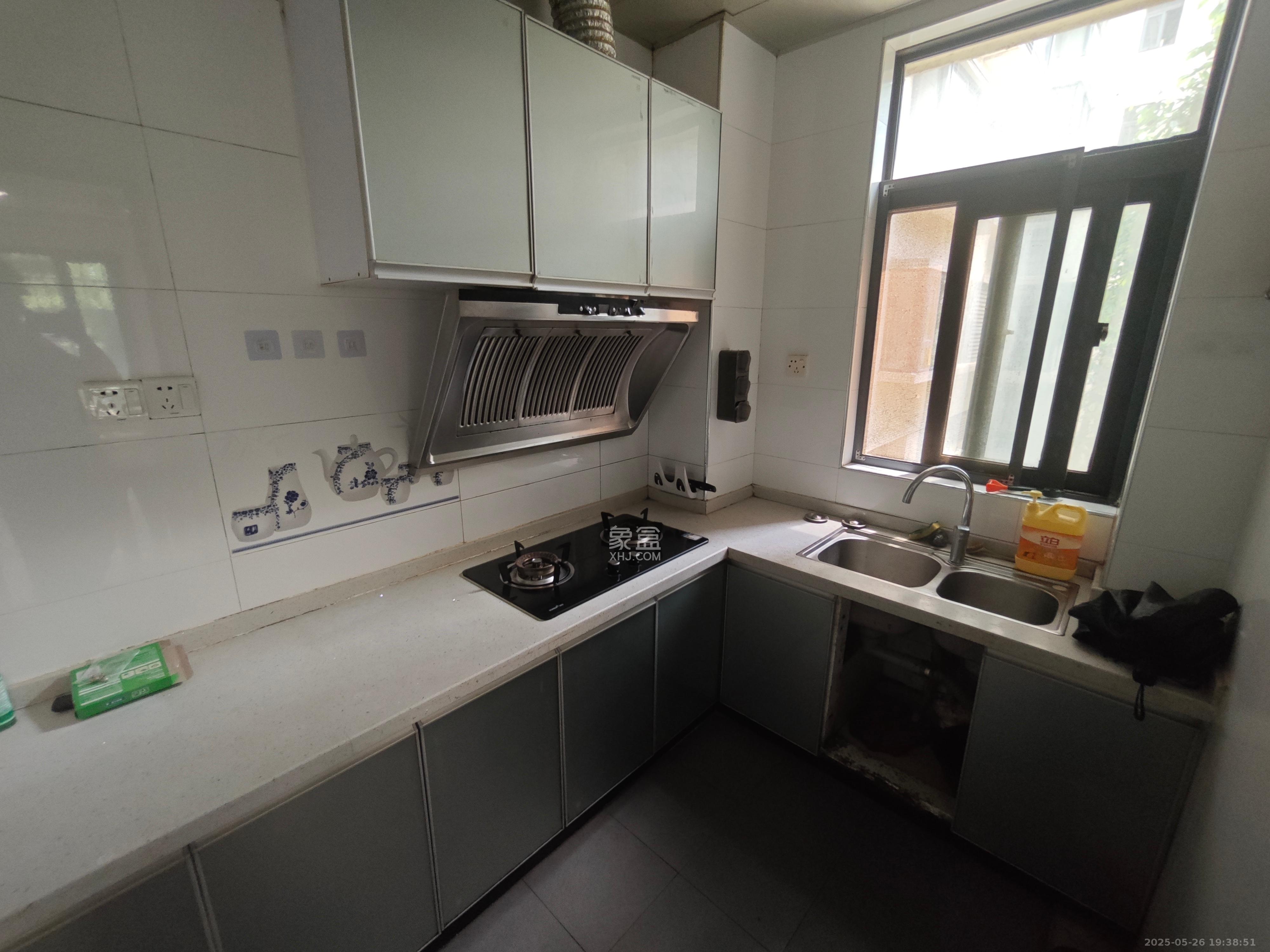 美林银谷 3室2厅2卫 3000.0元/月 美林银谷 3室2厅2卫 3000.0元/月室内图