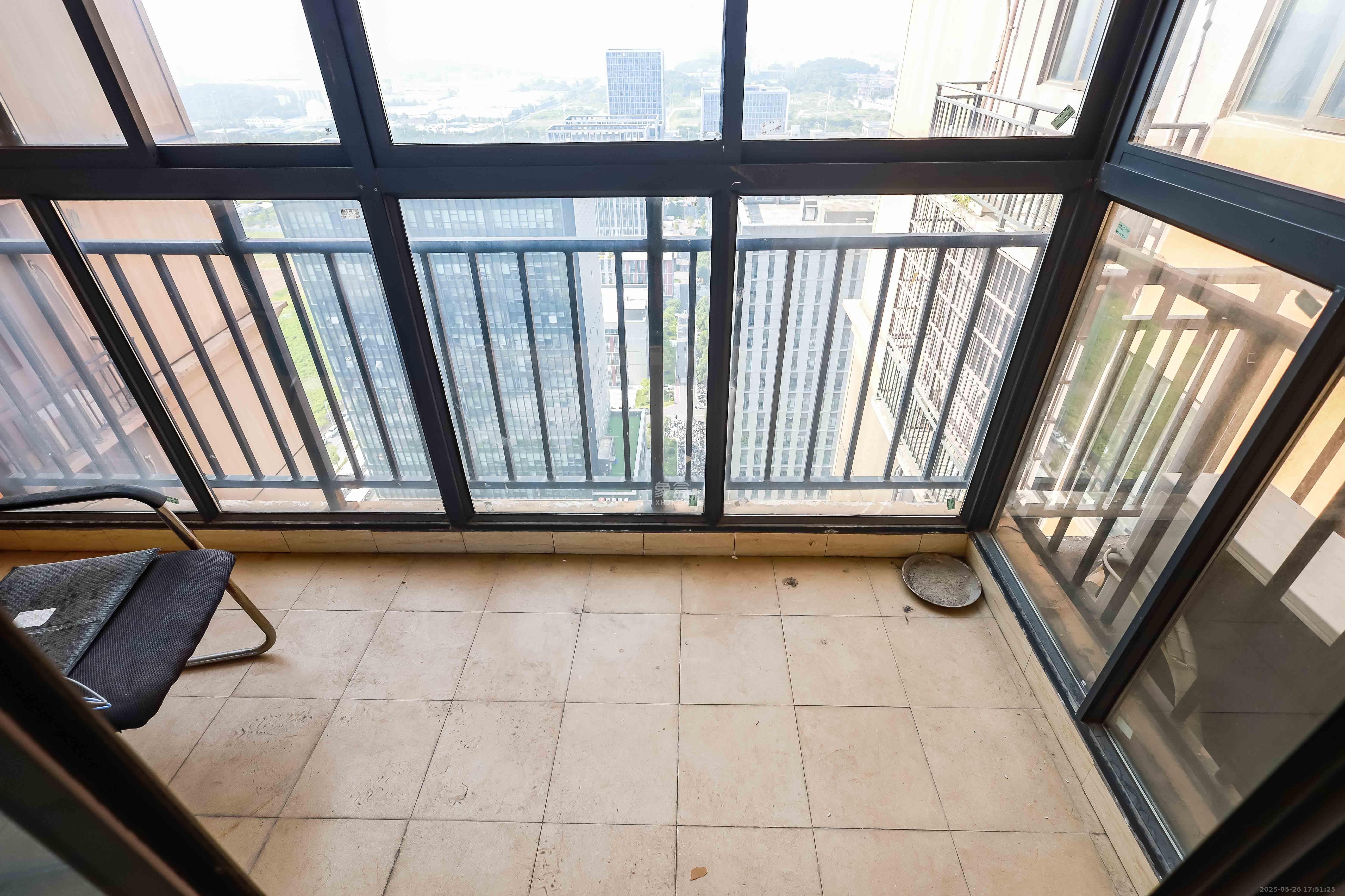 麓谷小镇 3室2厅2卫 71.5万 麓谷小镇 3室2厅2卫 71.5万阳台