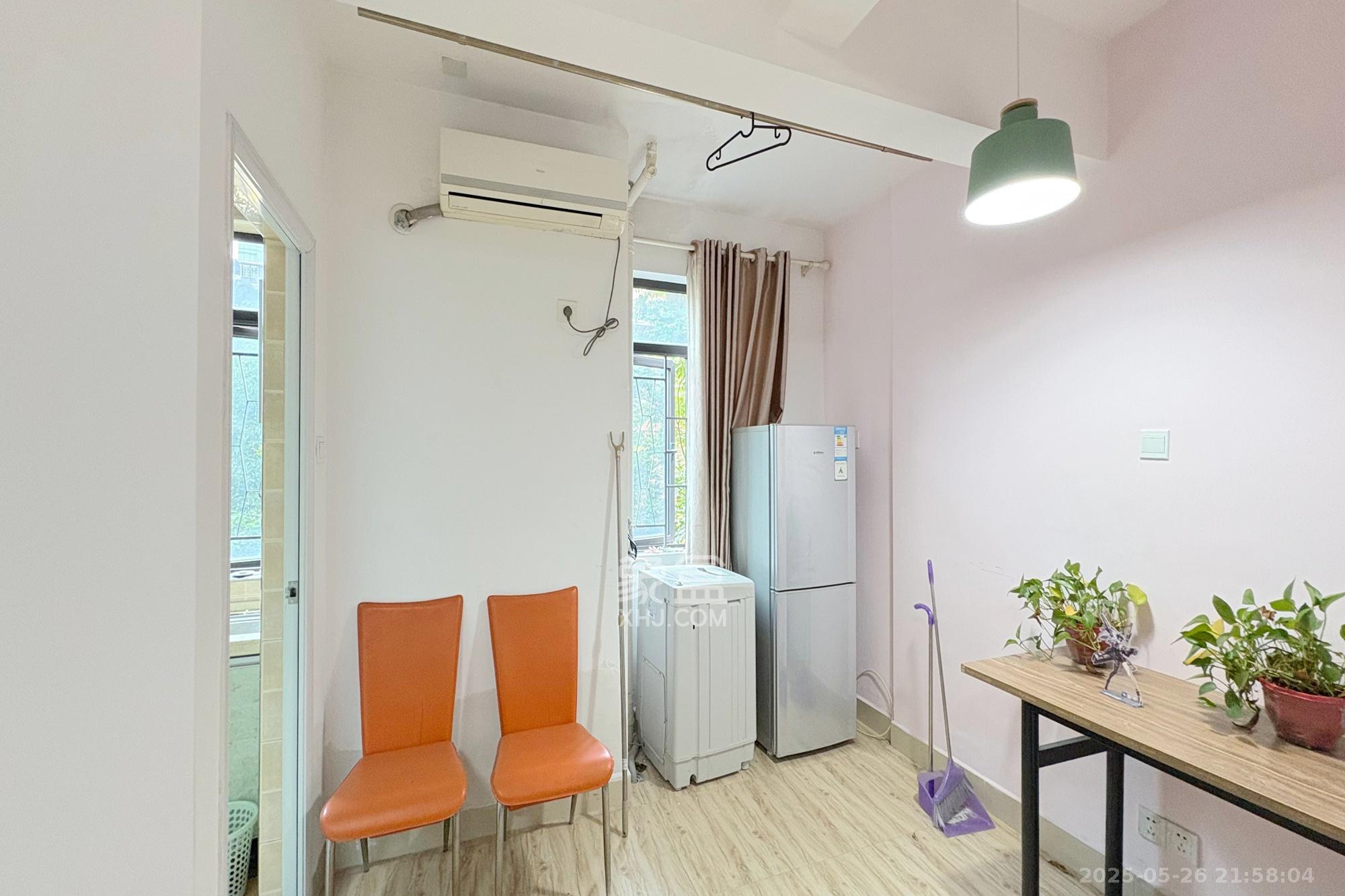 湘域城邦(湘域国际中心)  1室1厅1卫    58.8万 湘域城邦(湘域国际中心)  1室1厅1卫    58.8万卧室