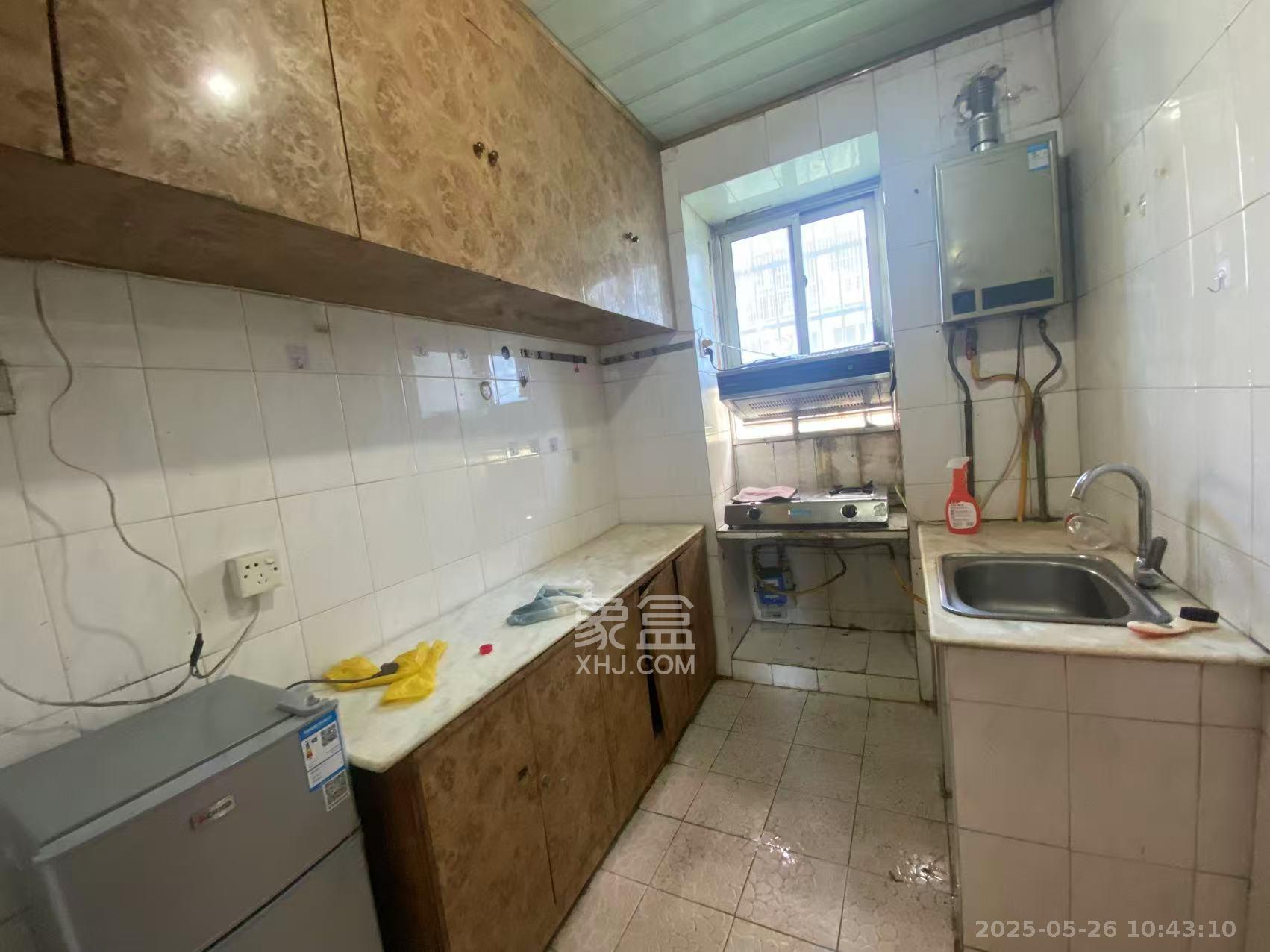 油料公司宿舍 2室1厅1卫 1700.0元/月 油料公司宿舍 2室1厅1卫 1700.0元/月室内图