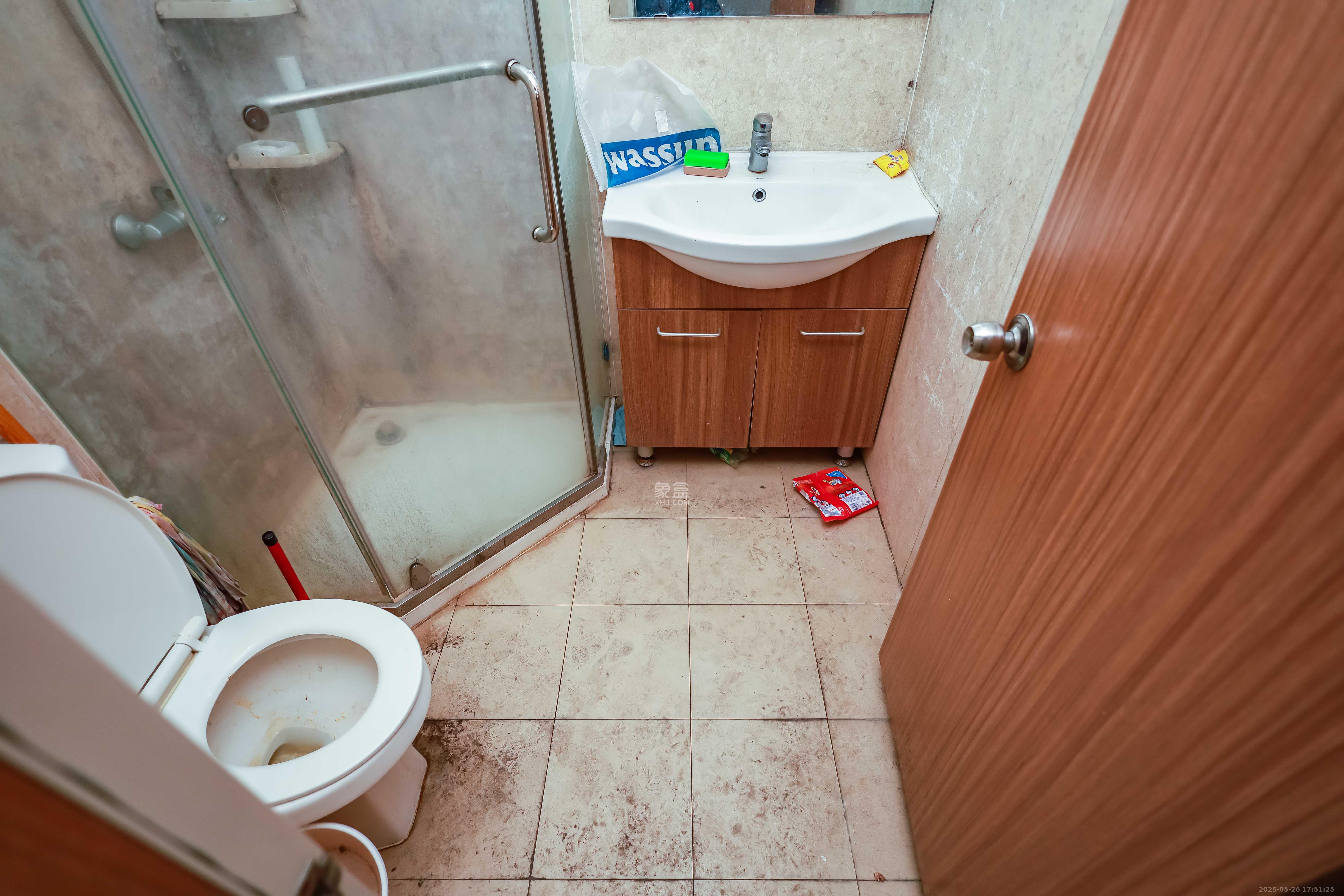 麓谷小镇 3室2厅2卫 71.5万 麓谷小镇 3室2厅2卫 71.5万卫生间