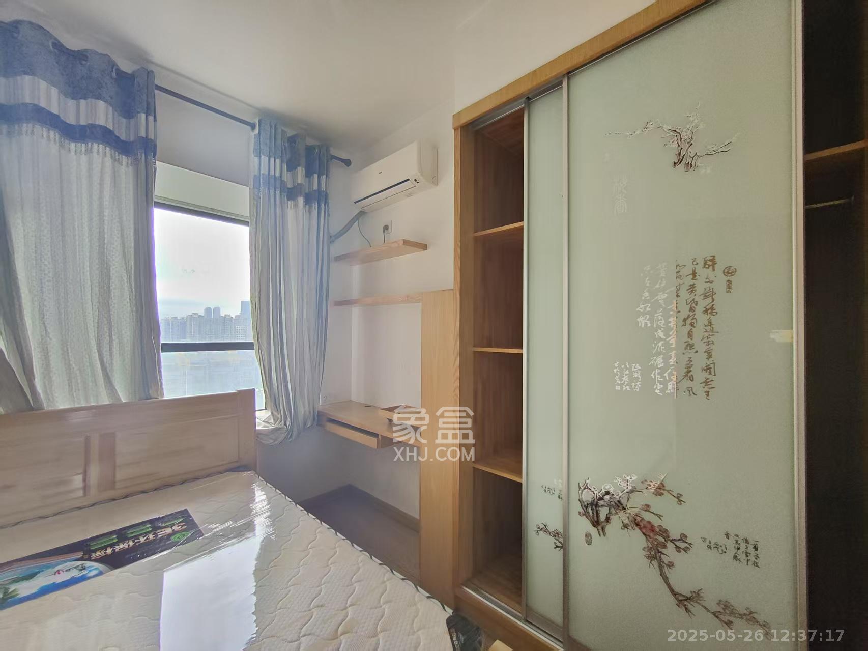 莱茵城  3室2厅2卫   2100.00元/月室内图