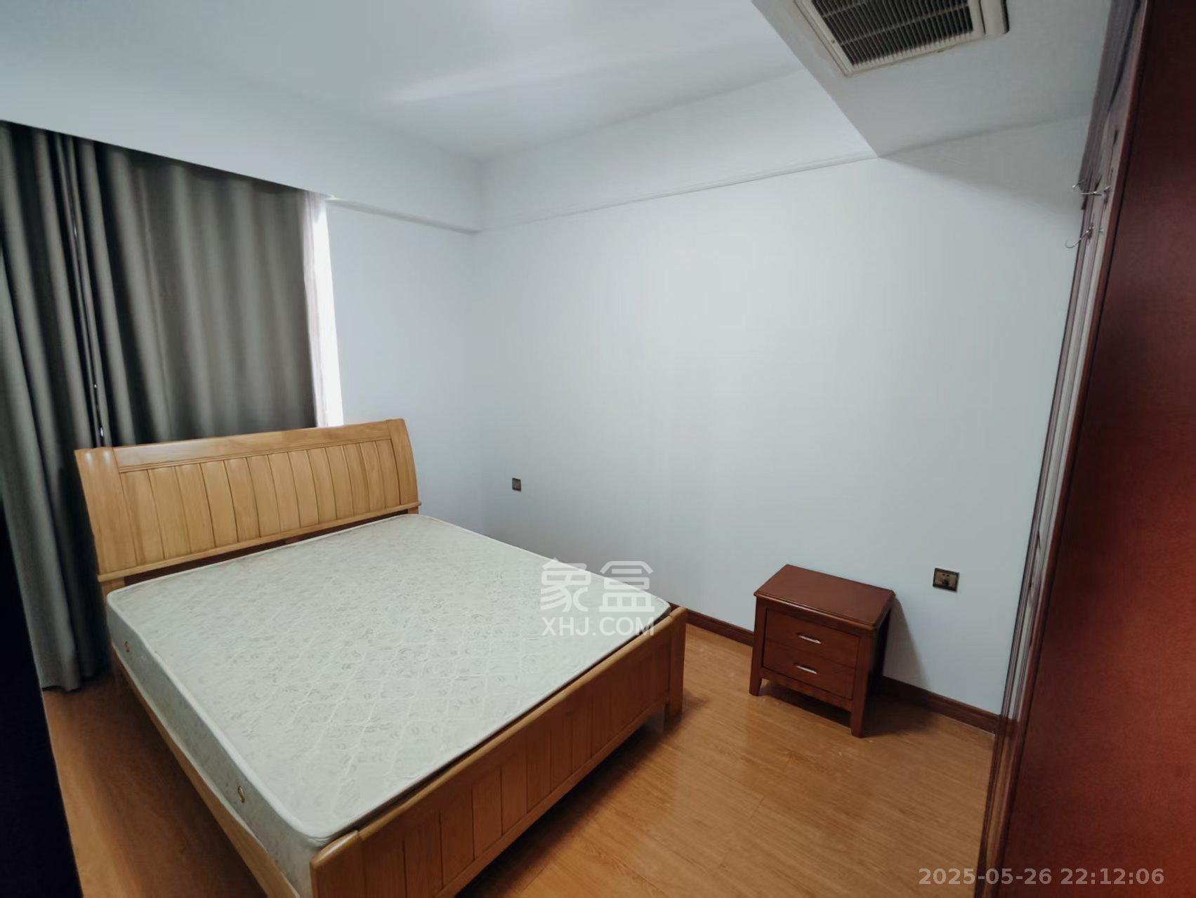 东塘瑞府  2室2厅1卫   2600.00元/月室内图