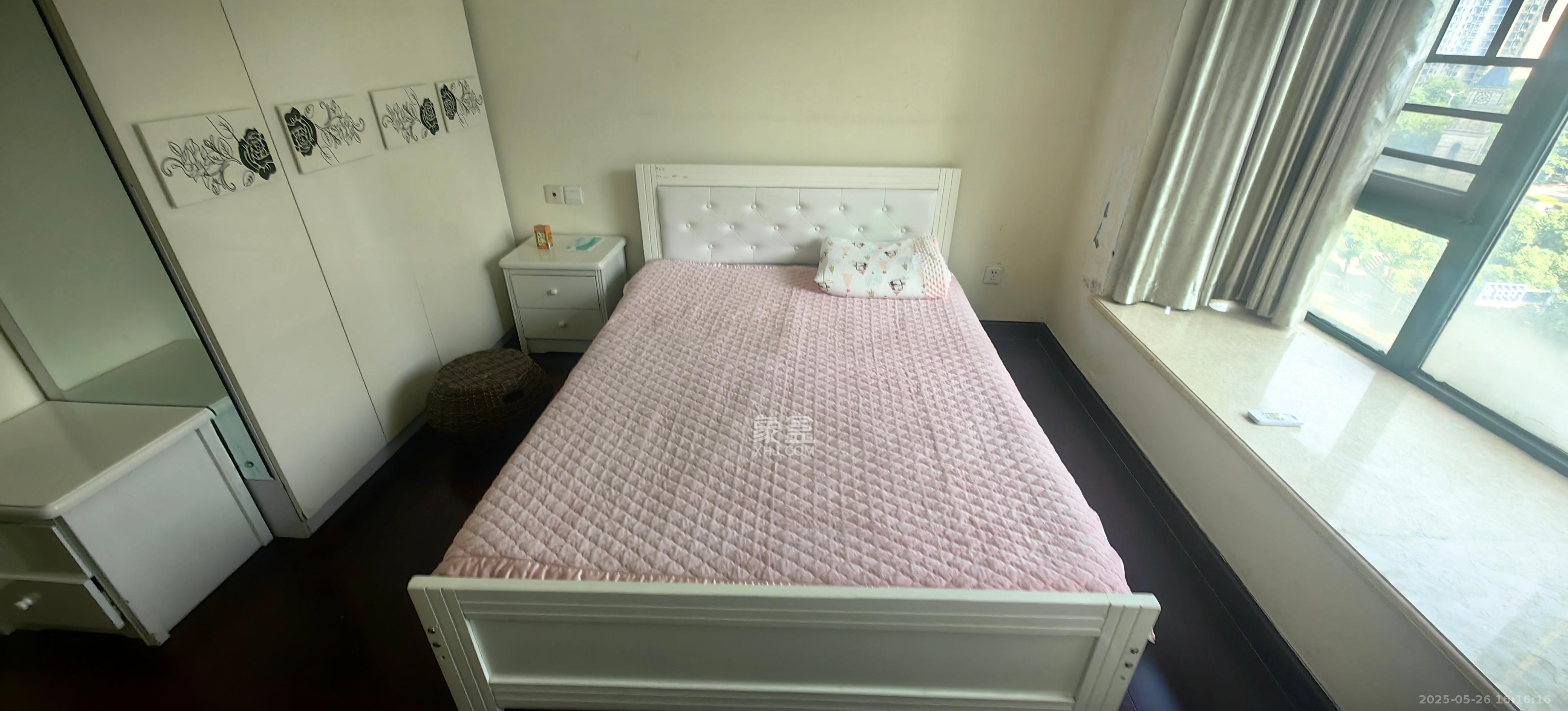 恒大华府 2室2厅1卫 2300.0元/月 恒大华府 2室2厅1卫 2300.0元/月室内图