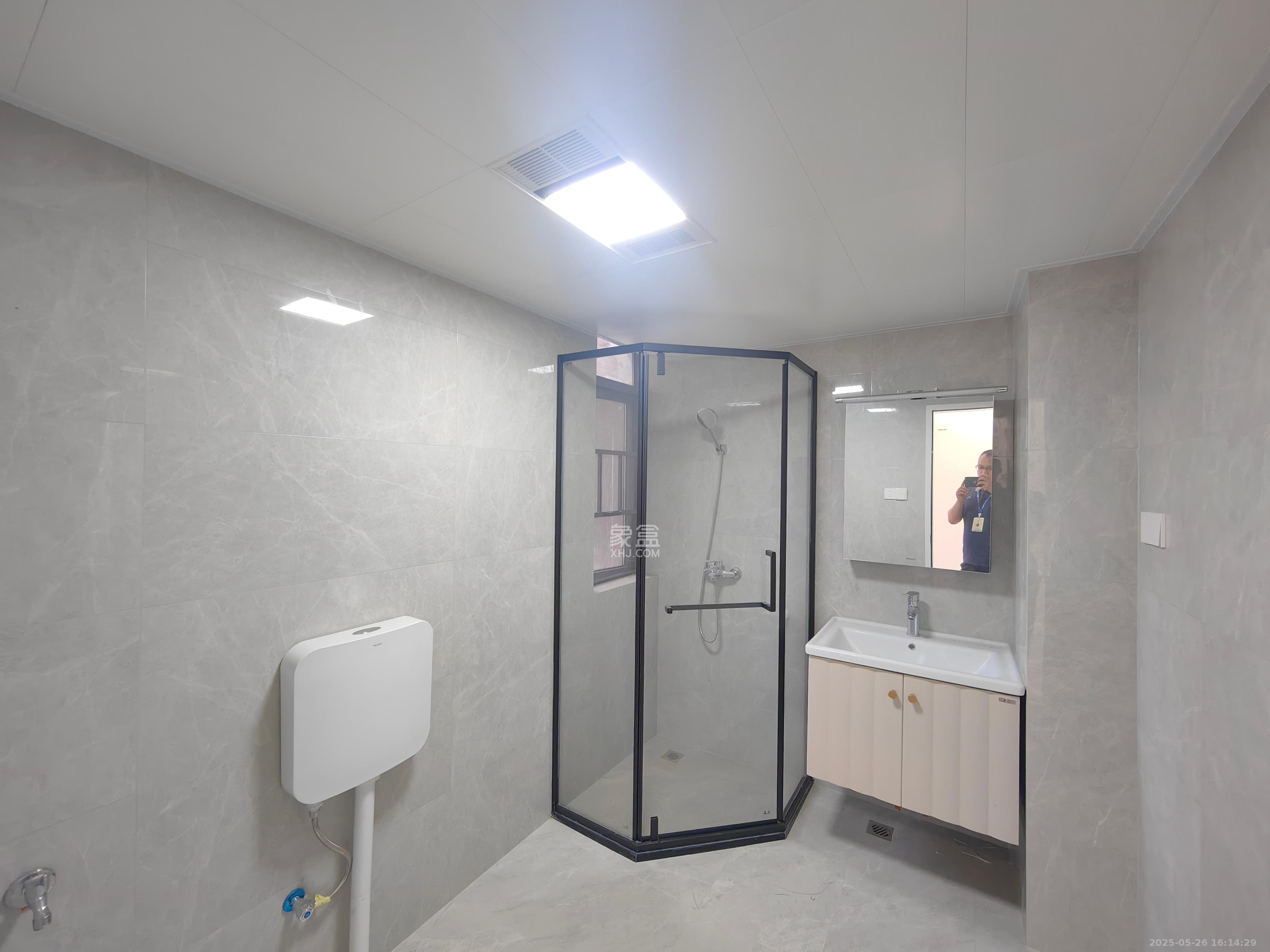 翰林居 3室2厅2卫 1800.0元/月 翰林居 3室2厅2卫 1800.0元/月室内图