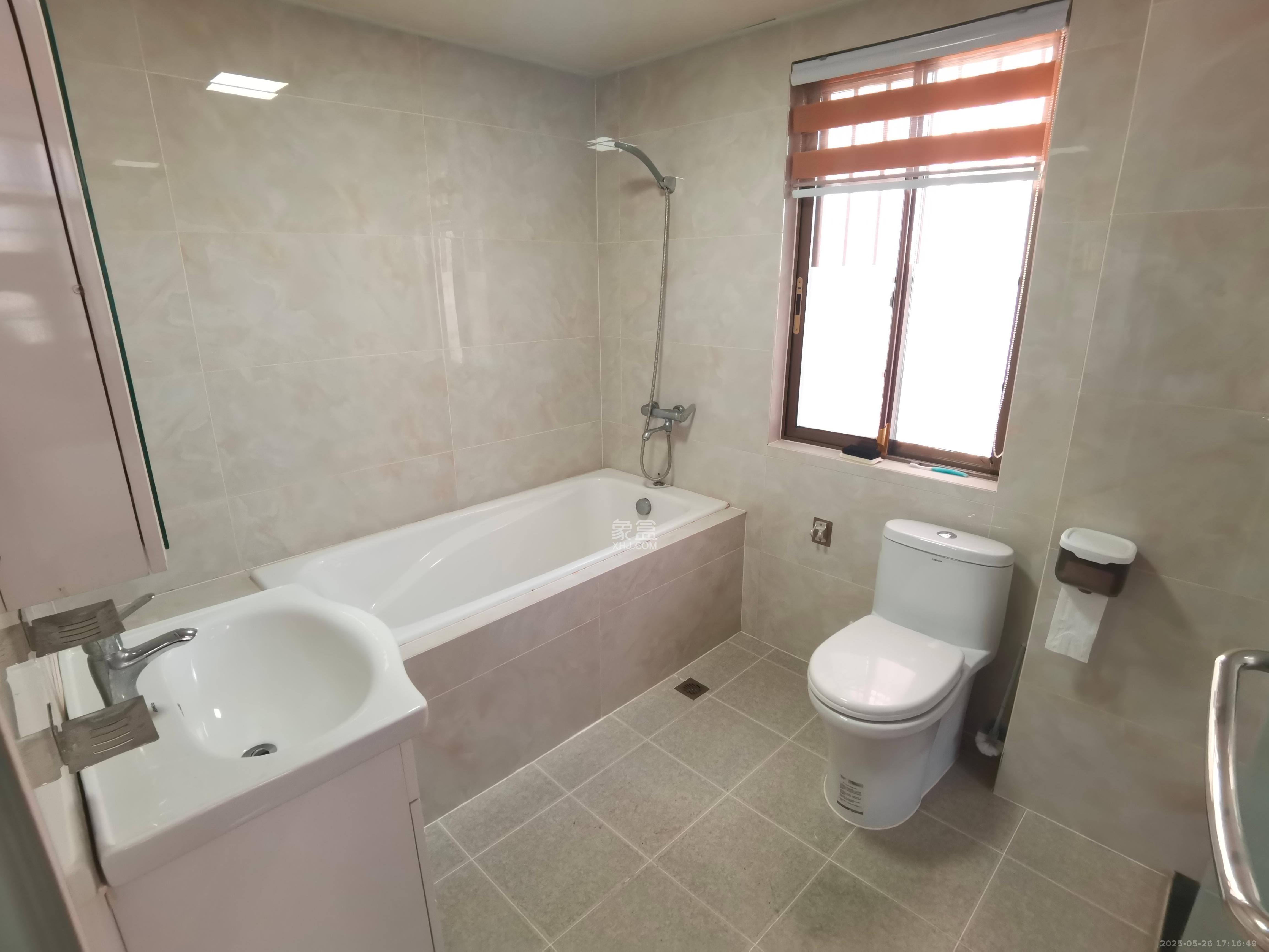 洋湖景园 2室1厅1卫 3000.0元/月 洋湖景园 2室1厅1卫 3000.0元/月室内图